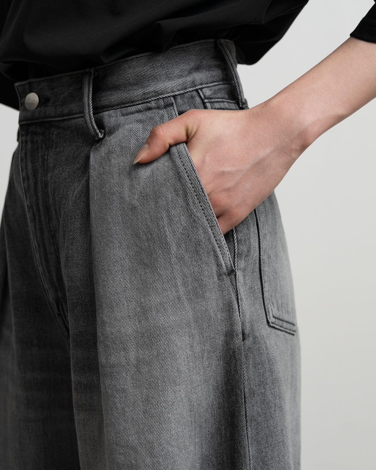 Selvage Denim Two Tuck Wide Pants-LIGHT FADE-