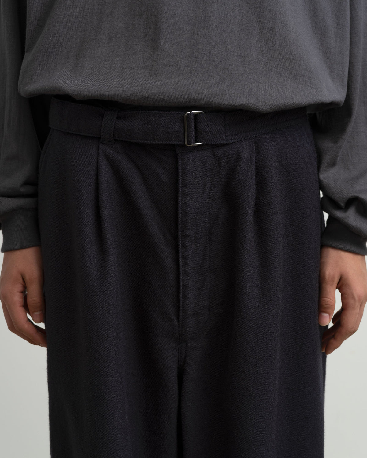 【10/10(土)発売】SANMONT for Graphpaper Wool Twill Belted Pants
