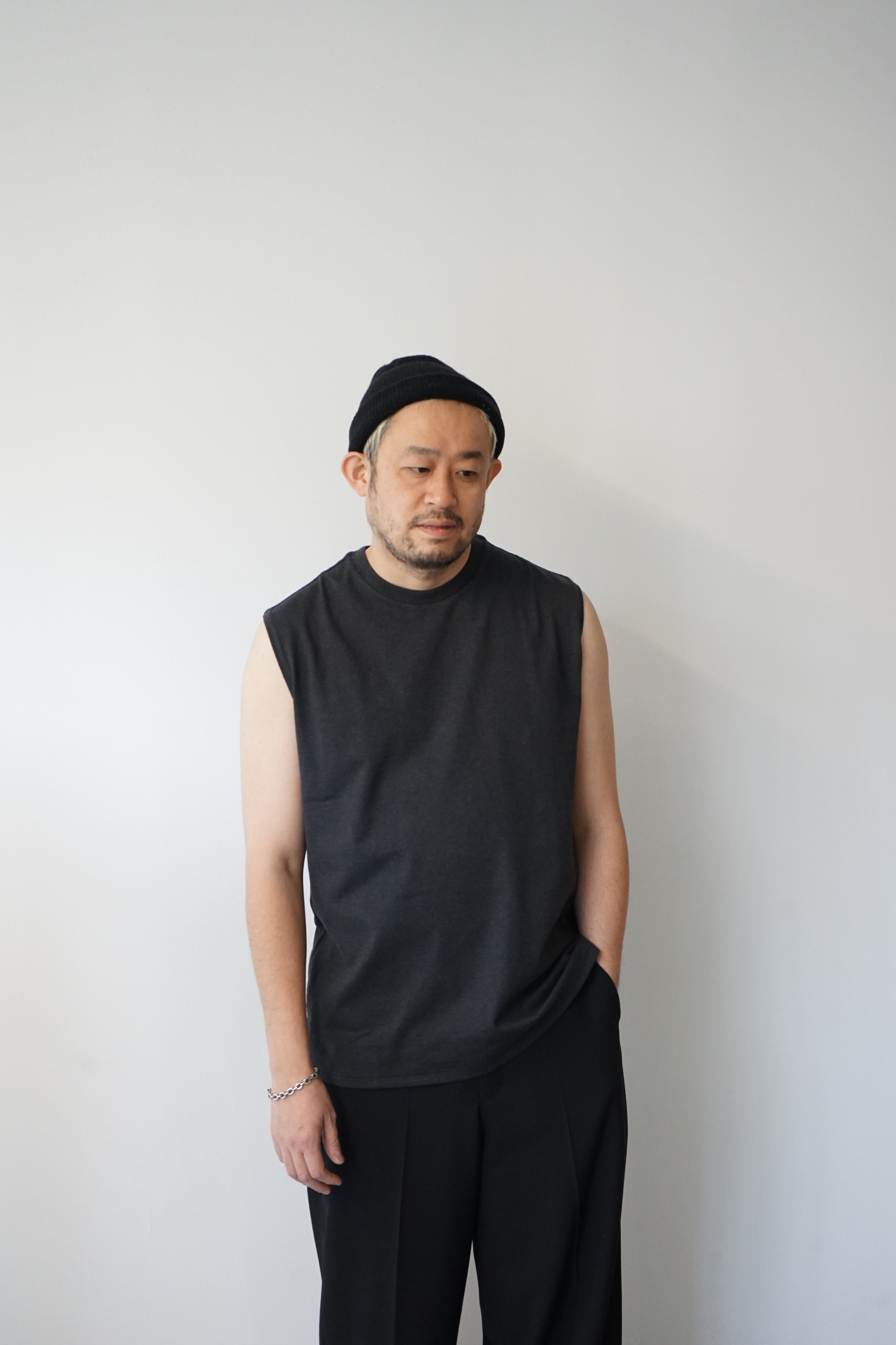 40/2 ORGANIC COTTON KNIT SLEEVELESS TEE
