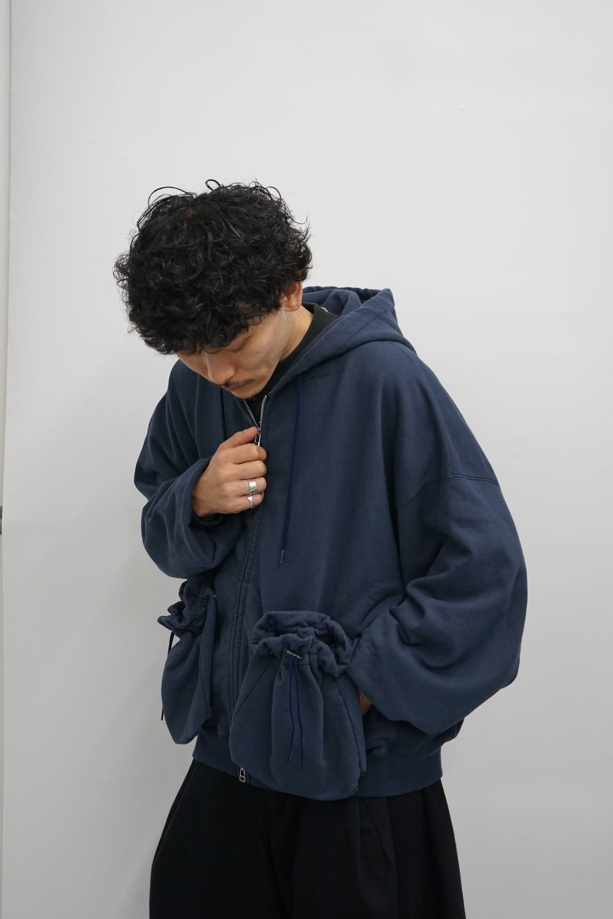 "KINCHAKU" ZIPUP HOODIE