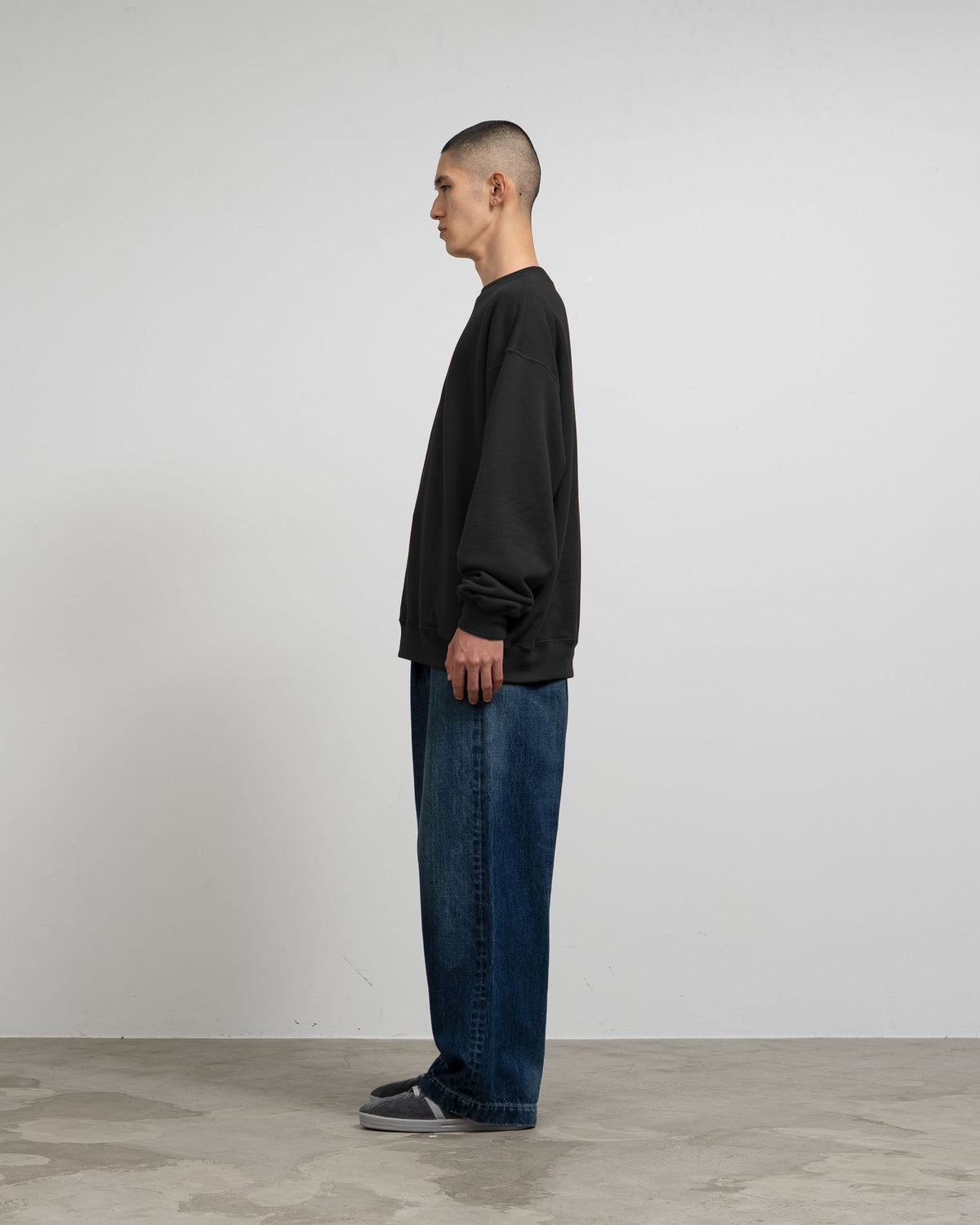 【10/3(土)発売】AZUMA Terry Crew Neck Sweat