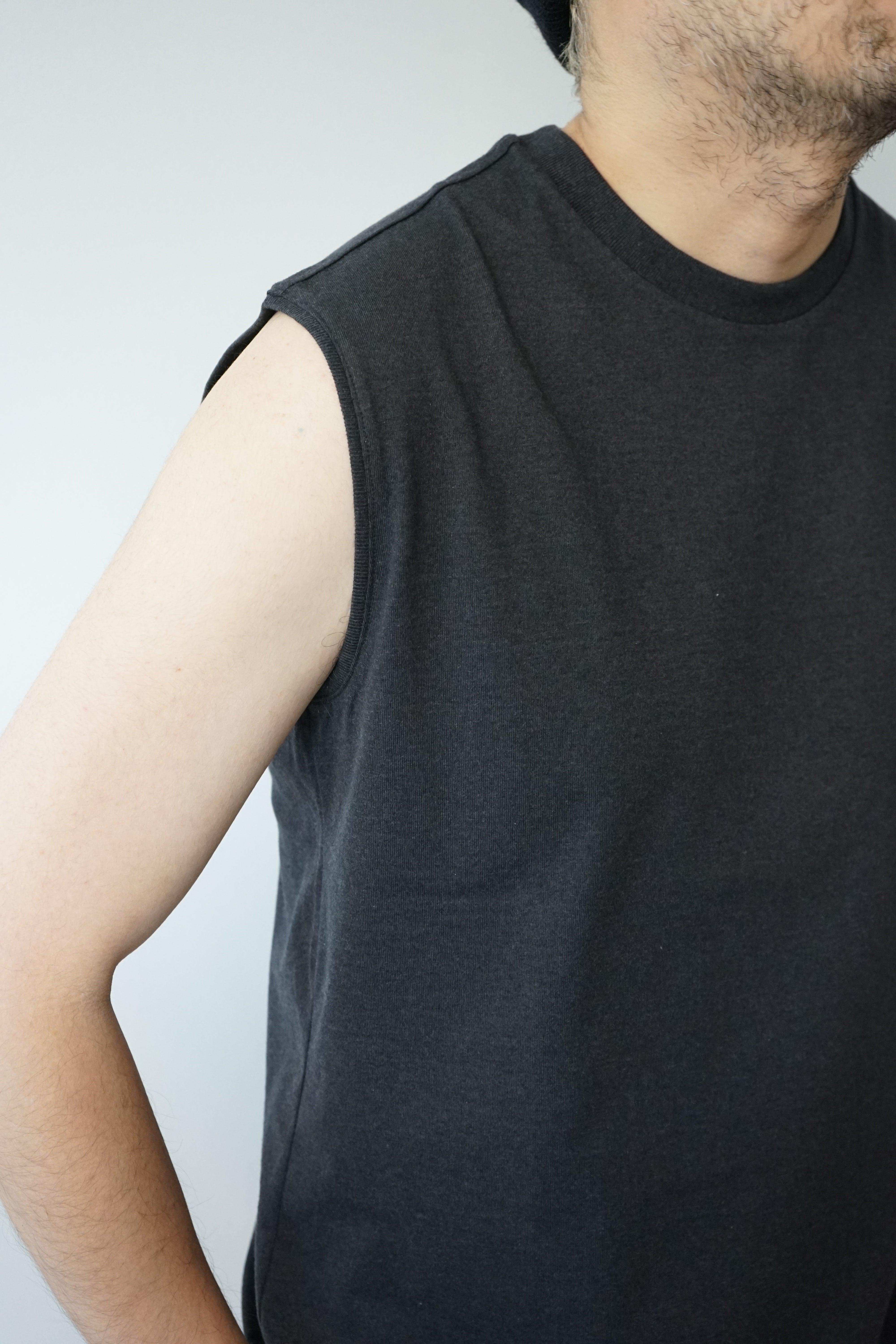 40/2 ORGANIC COTTON KNIT SLEEVELESS TEE