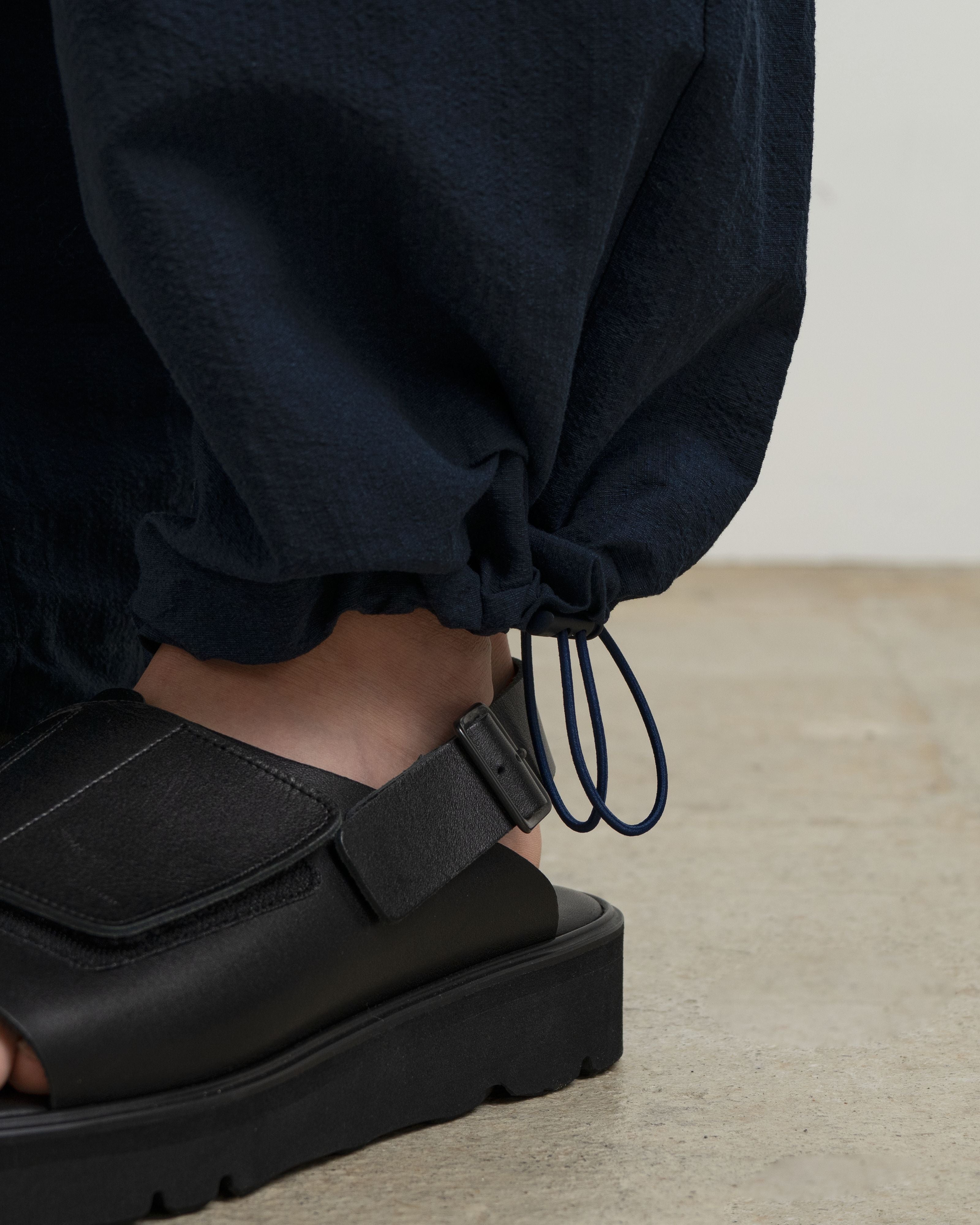 【5/23(土)発売】Cotton Linen Seersucker Track Pants
