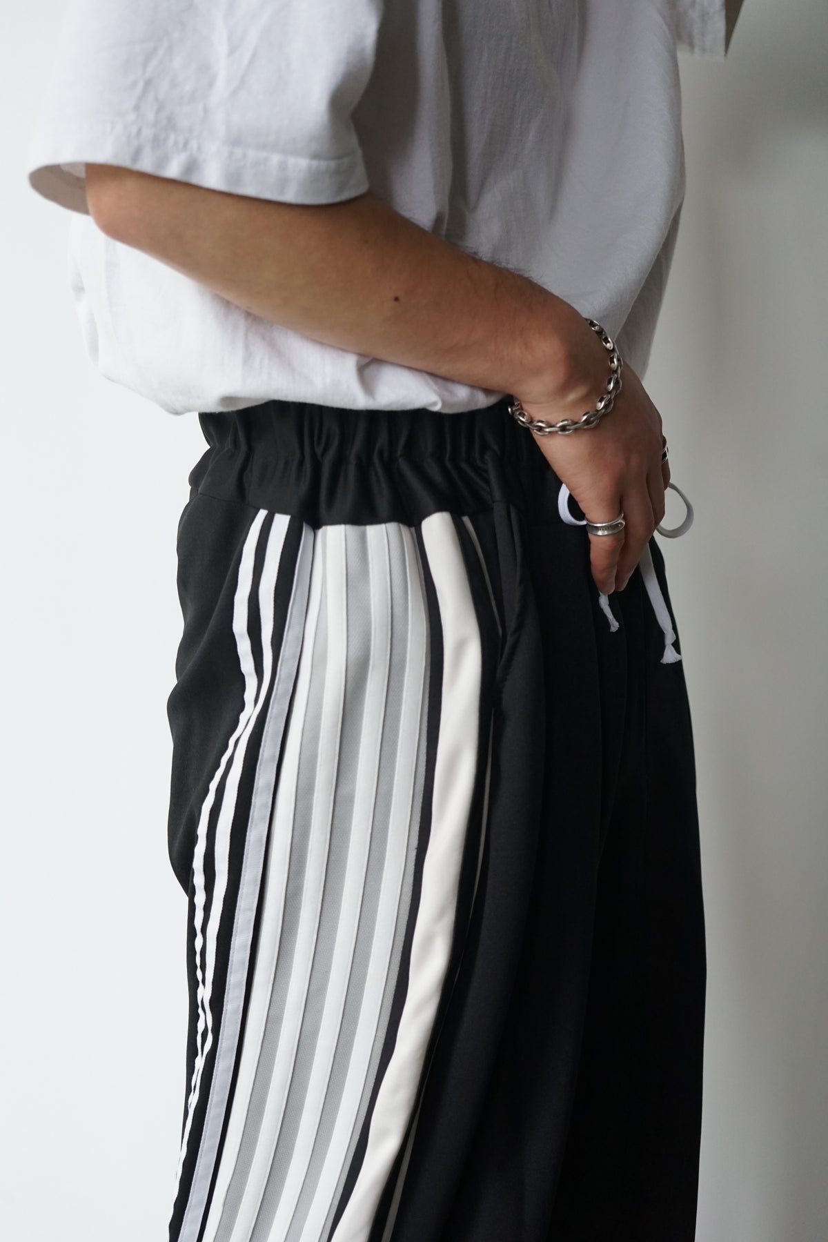 Docking Super Wide Track Pants ③