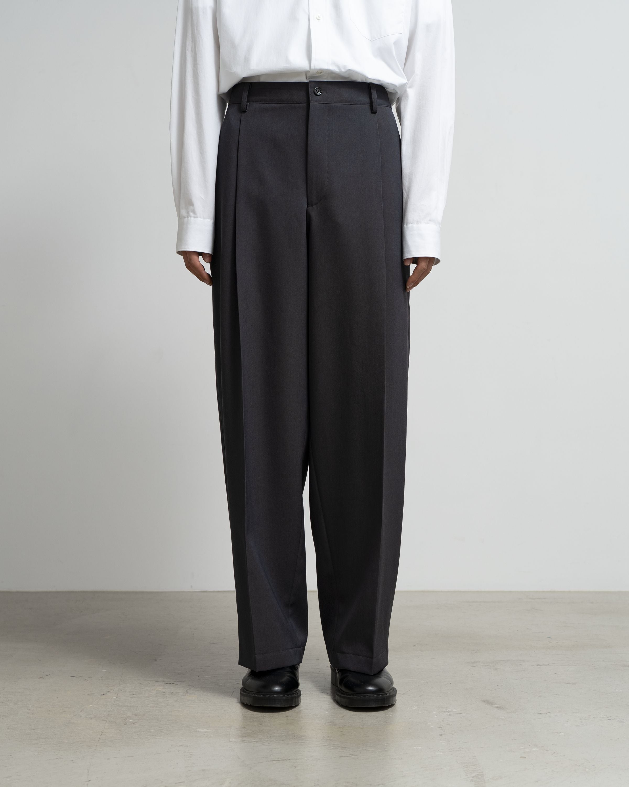 【8/22(土)発売】Scale Off Wool Wide Slacks