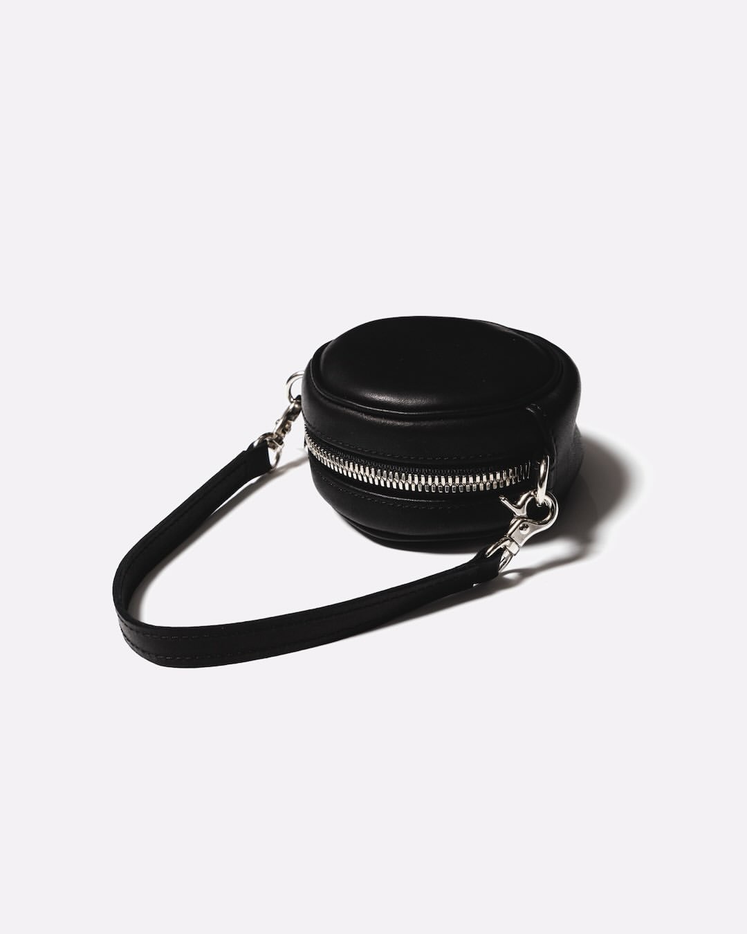 【10/31日(土)発売日】Unlikely "Leather" Reel Case
