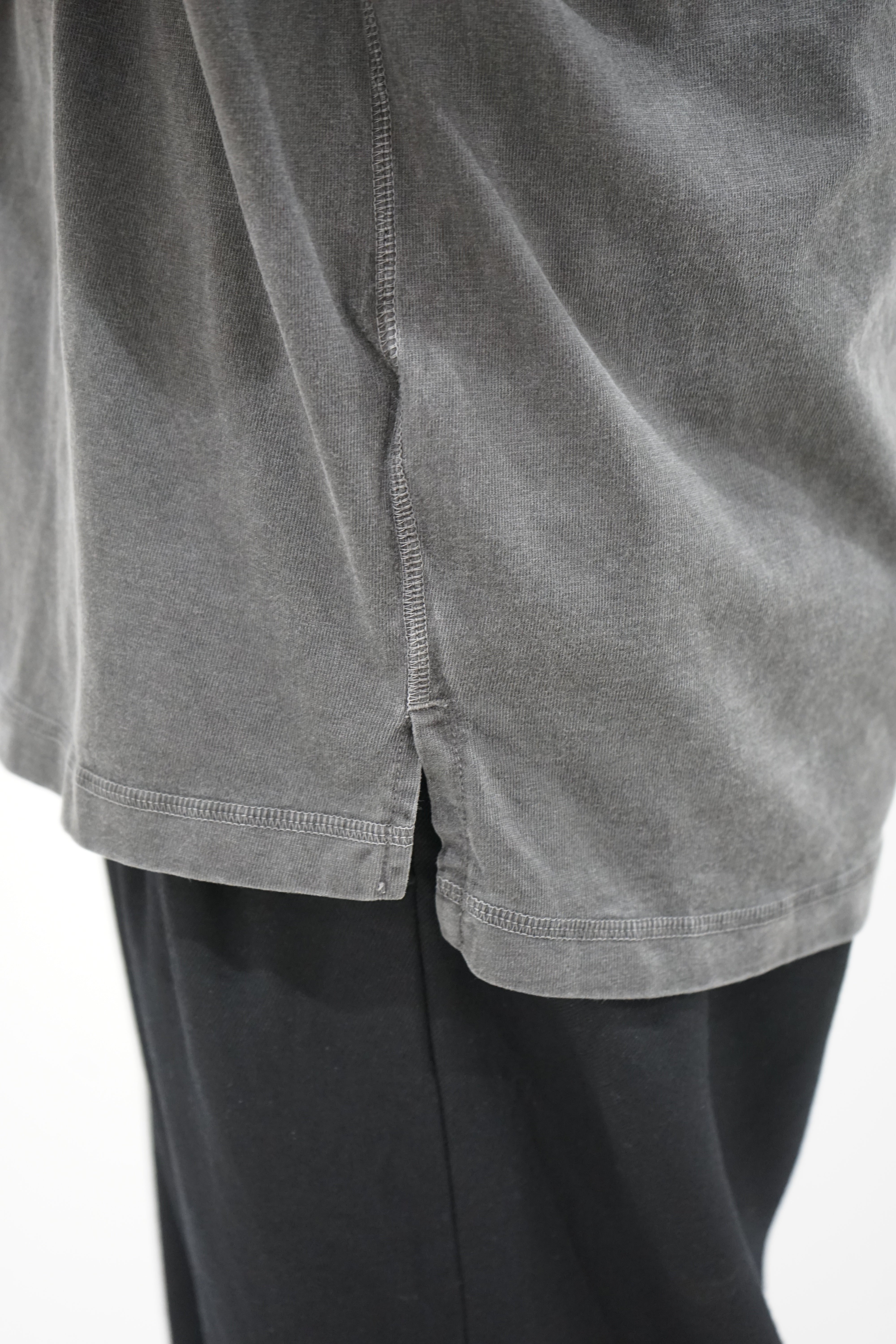 nonnative - CLERK S/S TEE COTTON JERSEY PIGMENT DYE