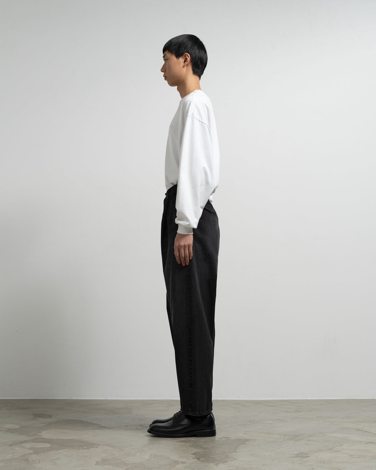 Selvage Denim Two Tuck Tapered Pants -DARK FADE-