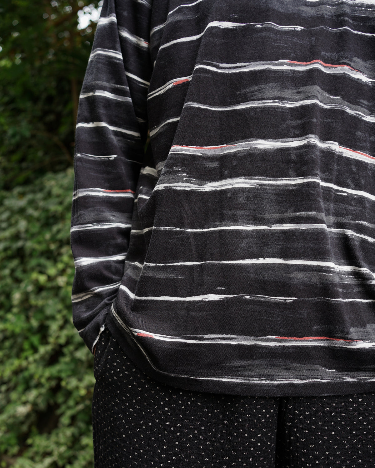 ARTIST BORDER LONG SLEEVE SHIRT
