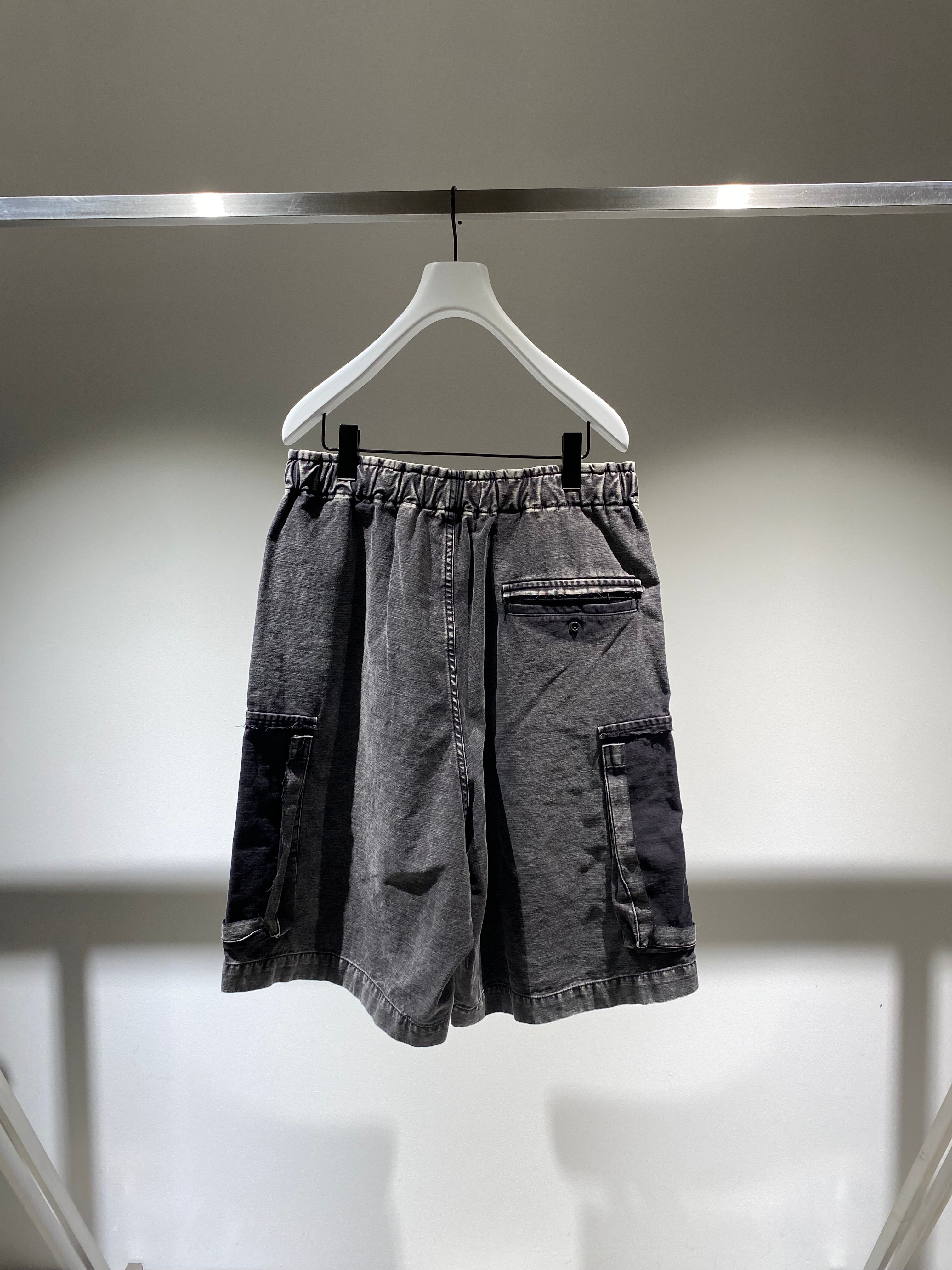 DAMAGED CARGO SHORT PANTS