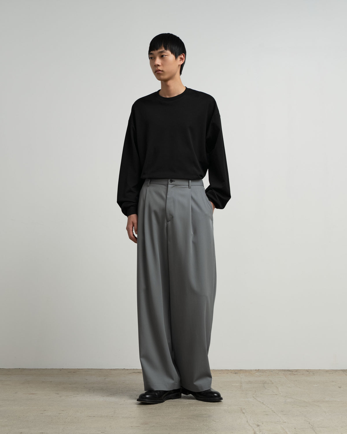 Techno Wool Twill Wide Tapered Trousers