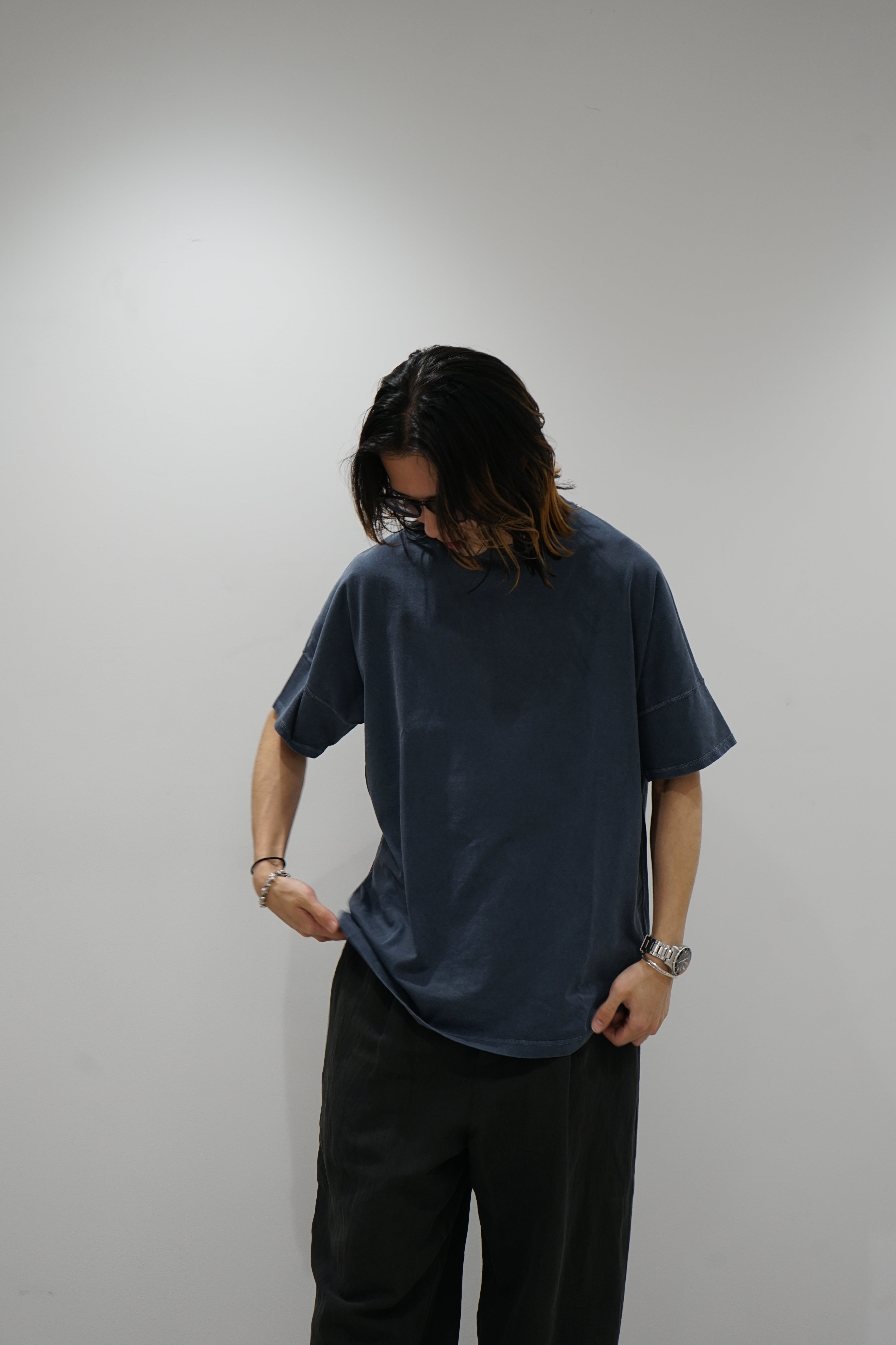 nonnative - CLERK S/S TEE COTTON JERSEY PIGMENT DYE