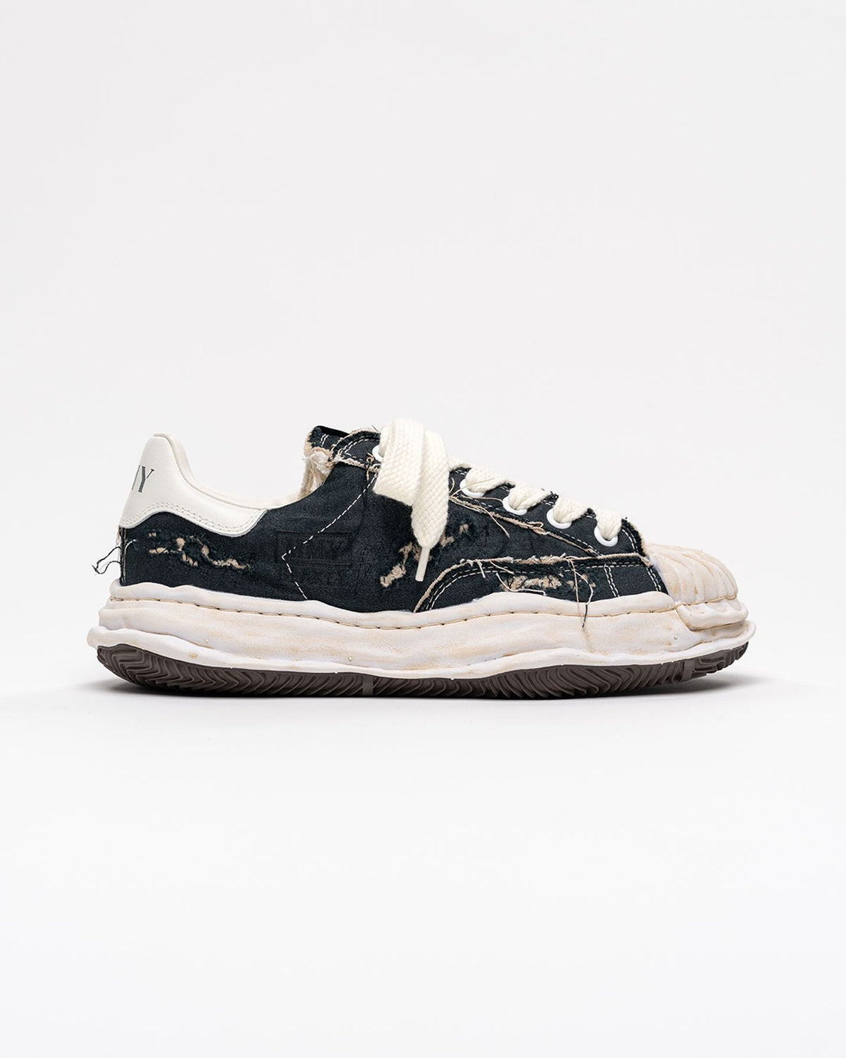 BLAKEY / OG Sole Ripped Overdye Canvas Low-top Sneaker