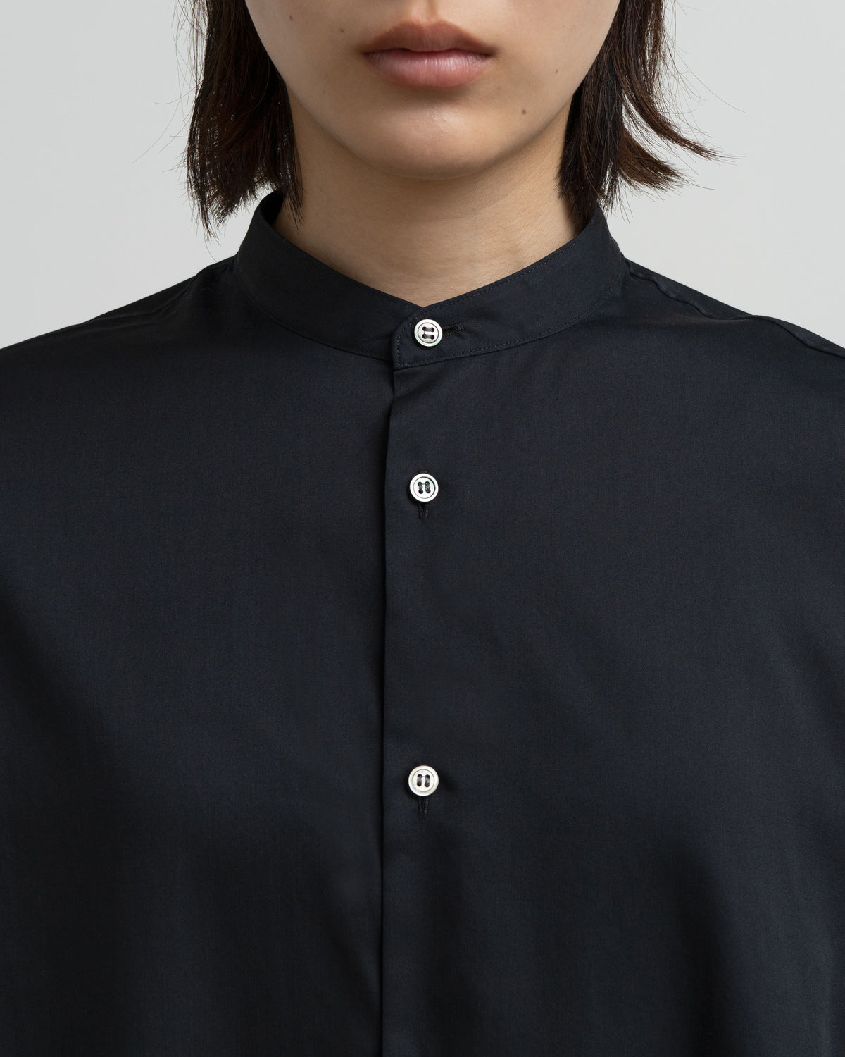 Silicon Poplin Deep Slit Band Collar Shirt