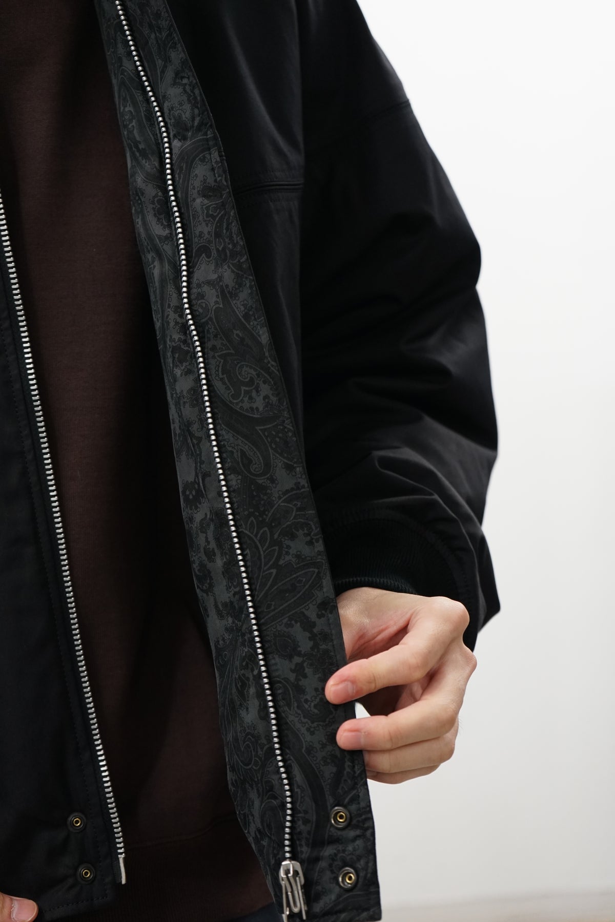 【10/31(土)発売】Unlilely Cap Shoulder Jacket Reversible