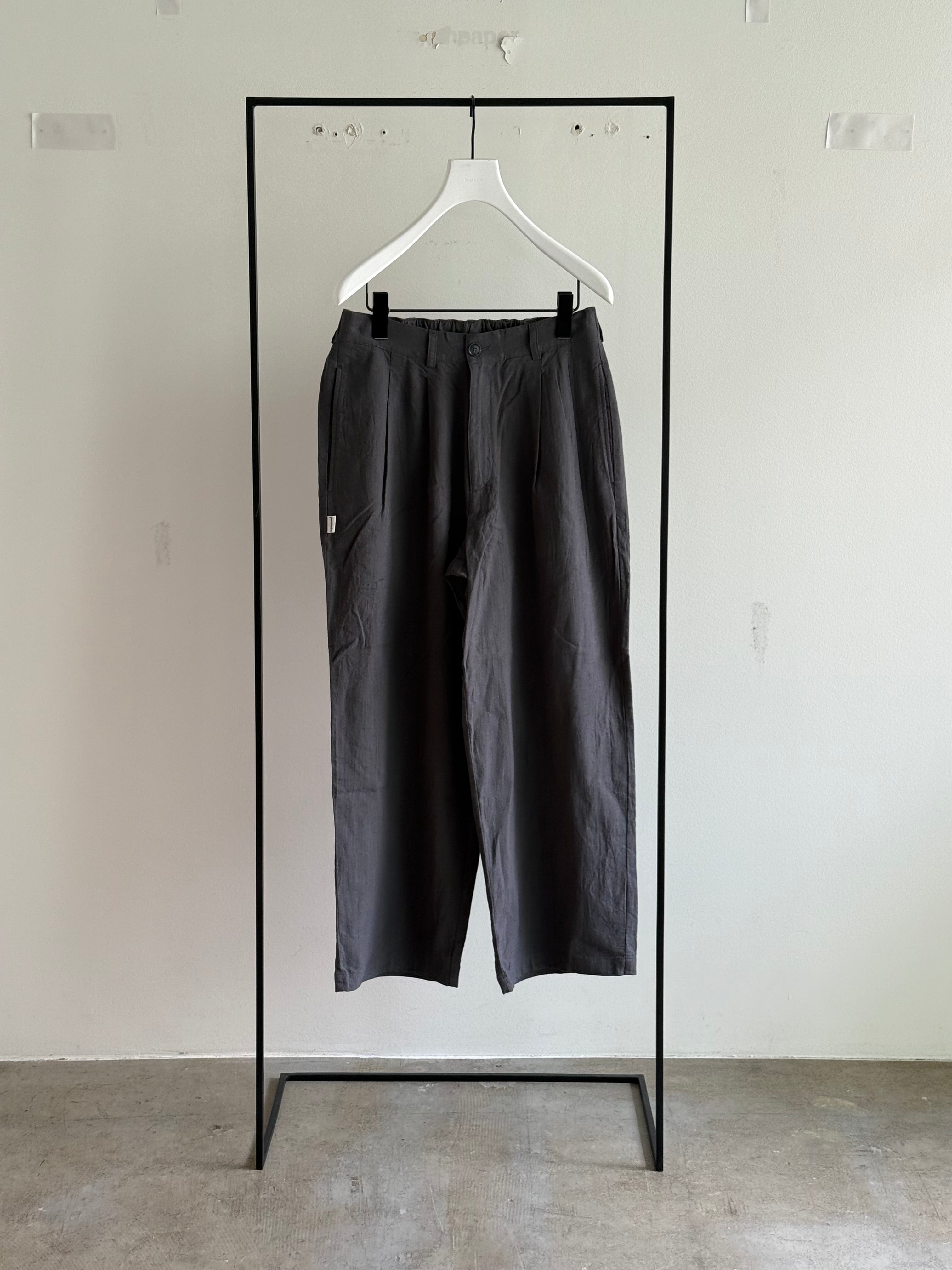 TWO TUCK LINEN PANTS