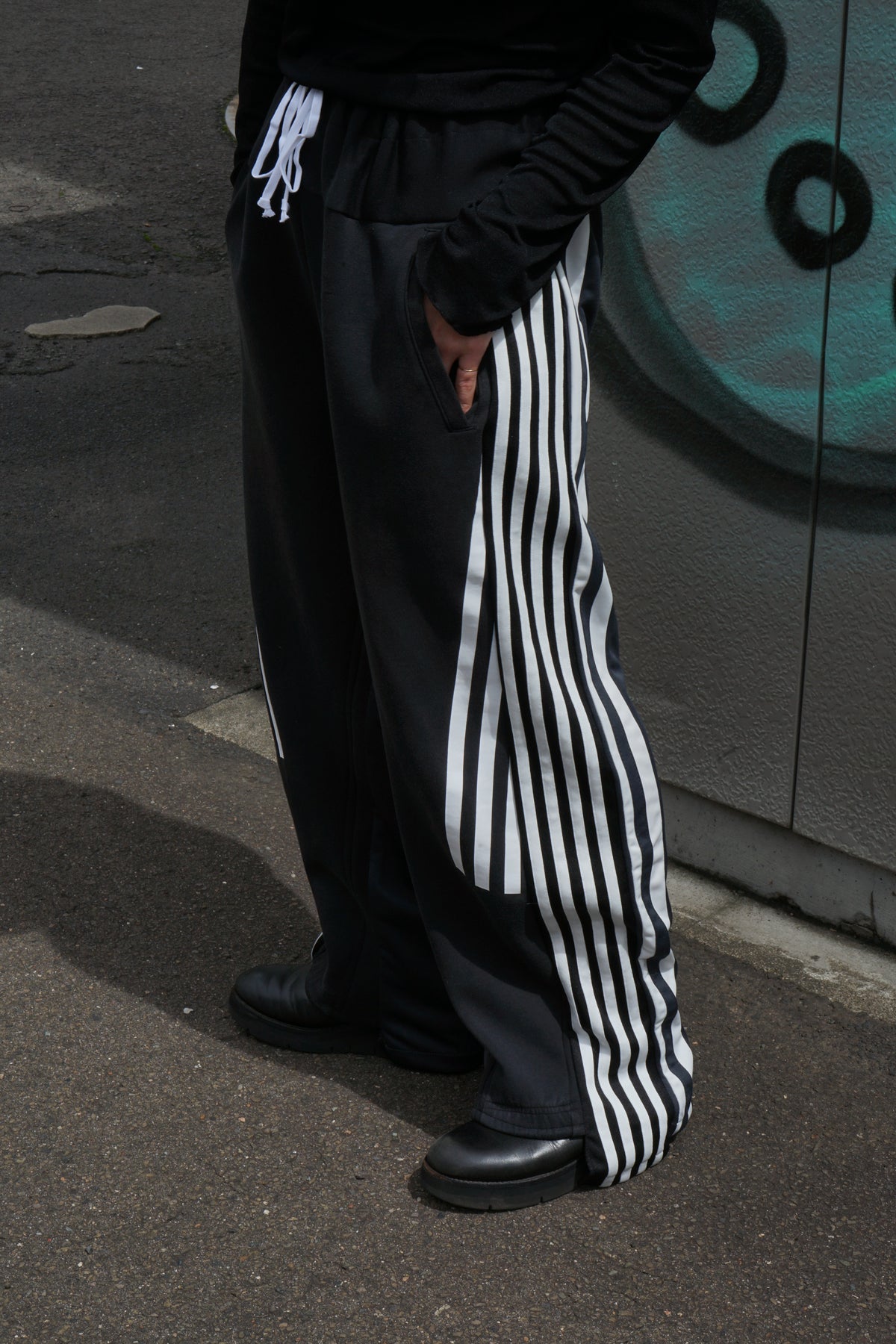 【9/5(土)発売】Docking Wide Track Pants ③
