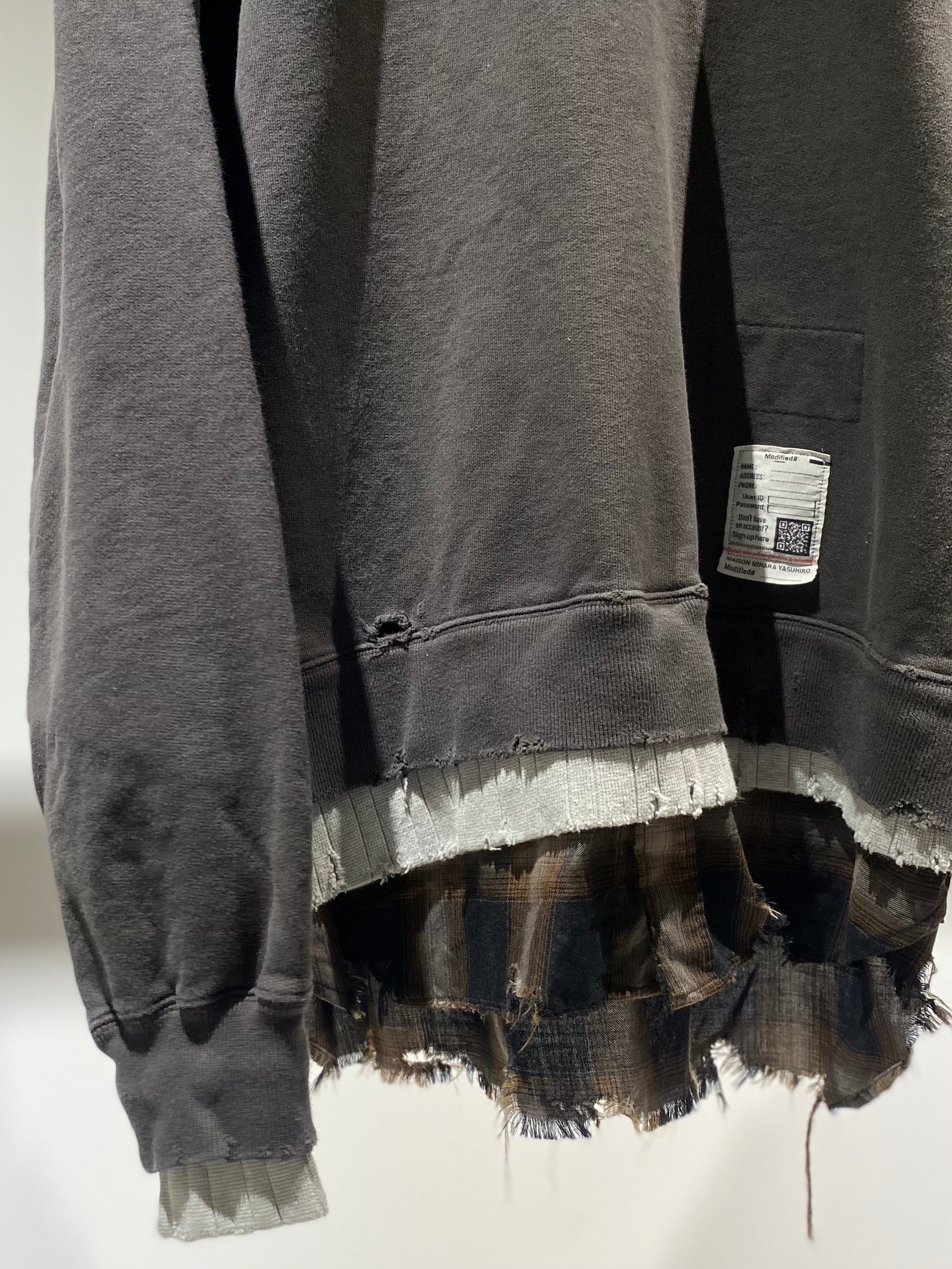 TRIPLE LAYERED PULLOVER