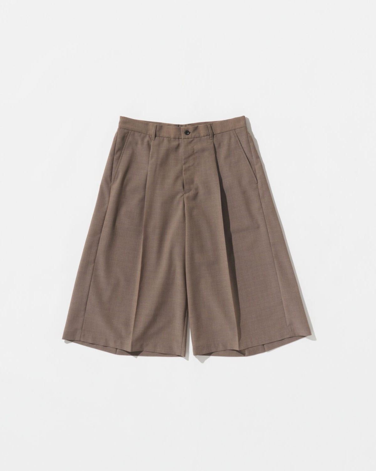 TUCK WIDE SHORTS C
