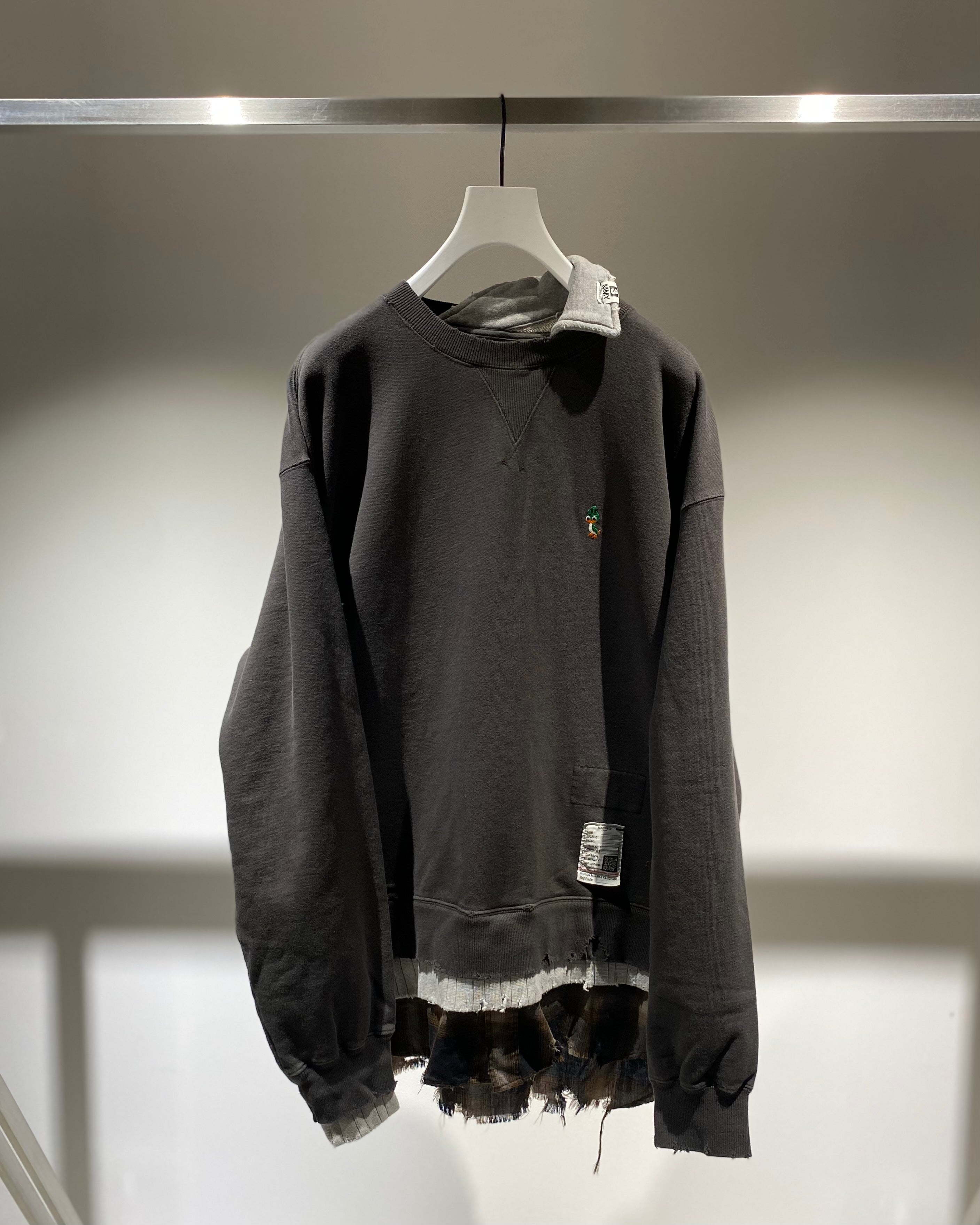 TRIPLE LAYERED PULLOVER