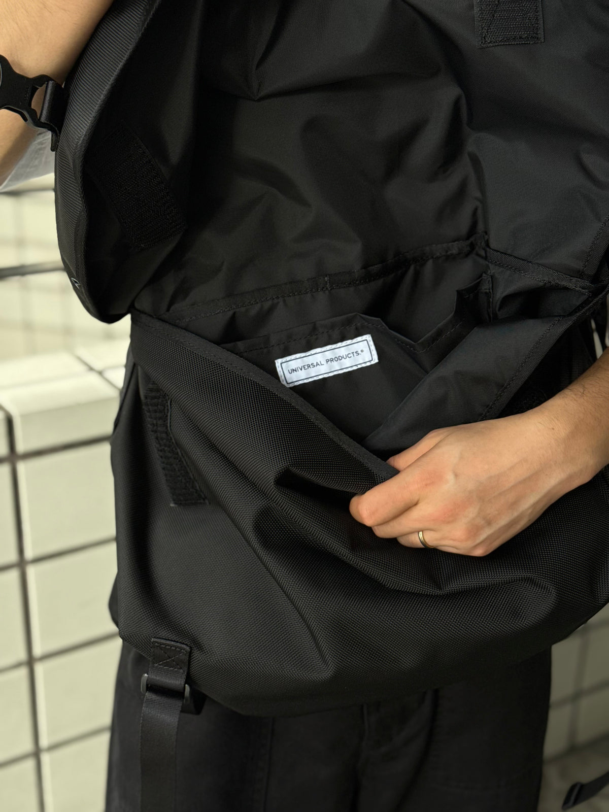NEW MESSENGER BAG