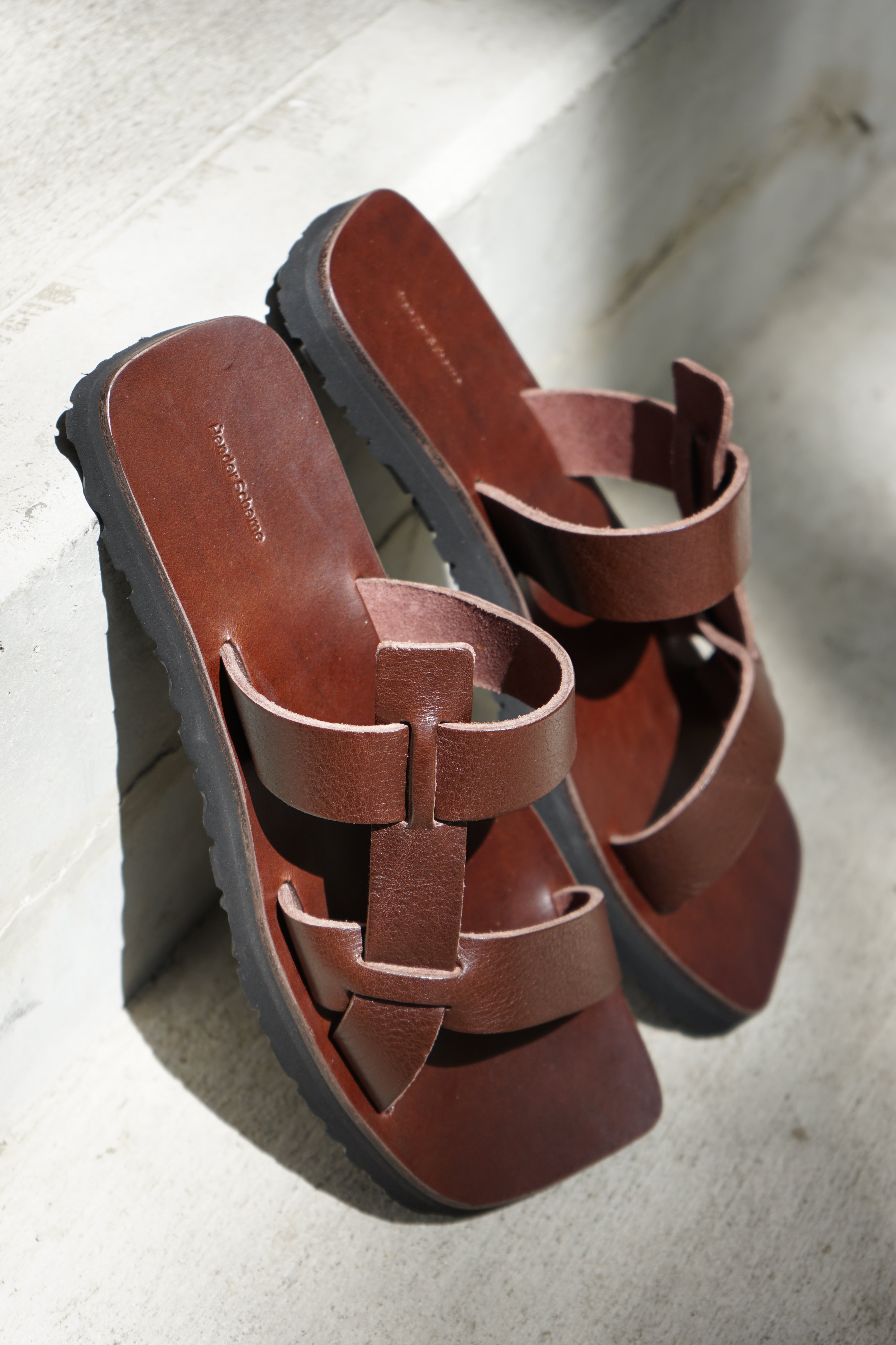 Hender Scheme - house made ///orbit