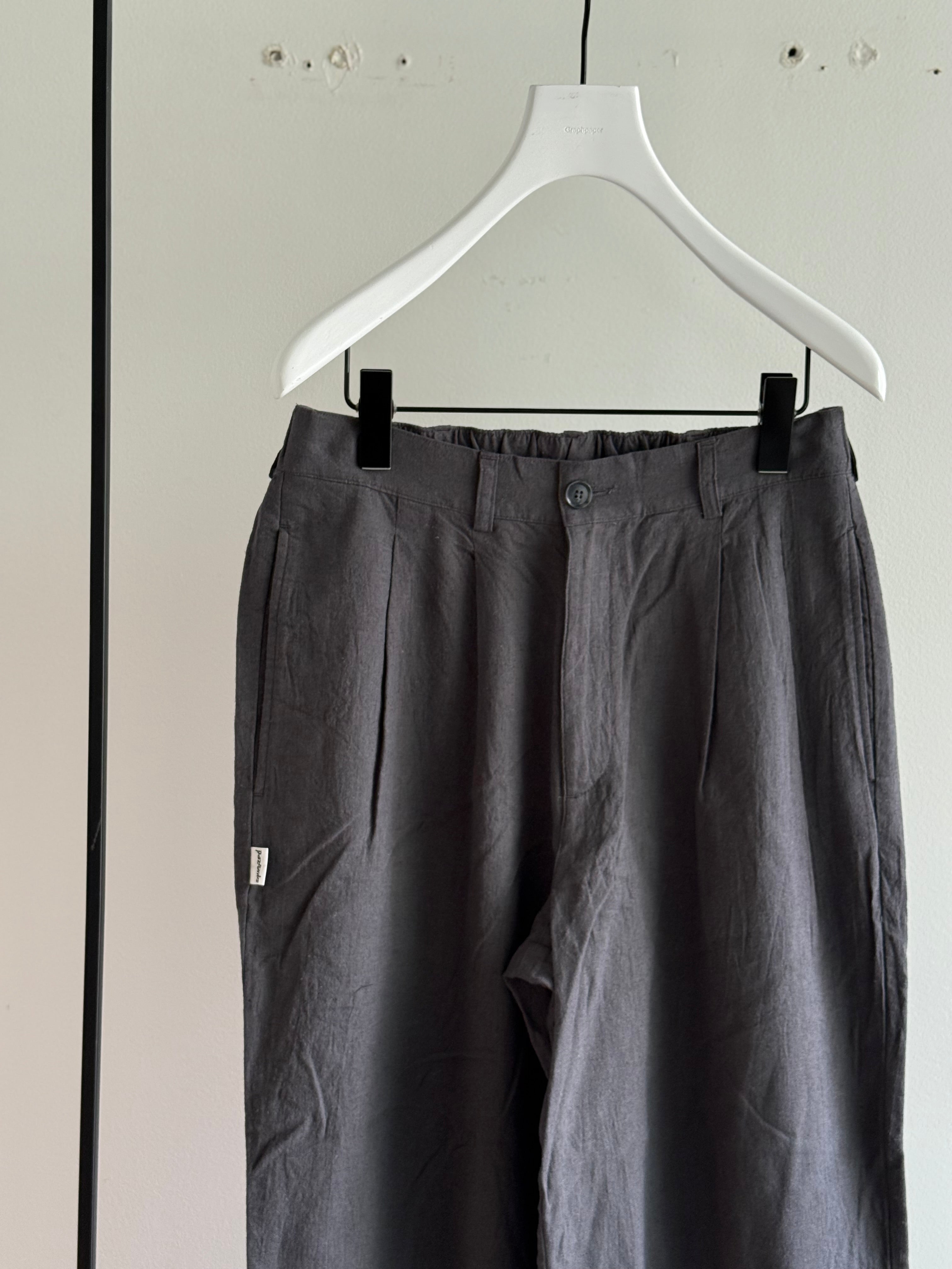 TWO TUCK LINEN PANTS