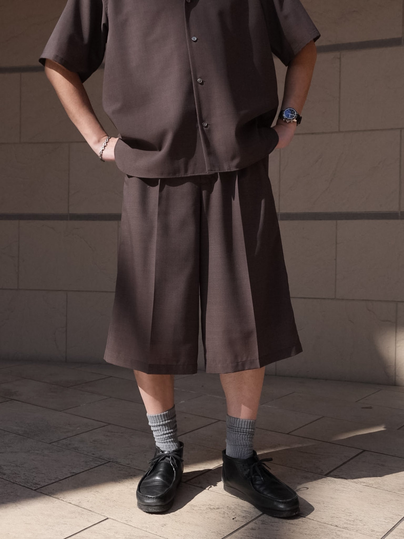 TUCK WIDE SHORTS C