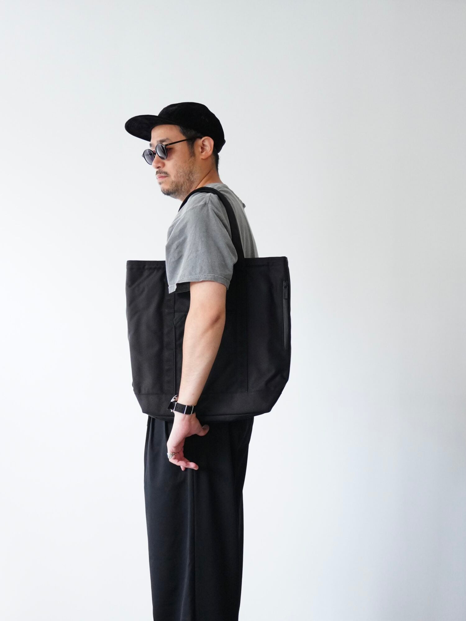 MONOLITH - TOTE OFFICE M