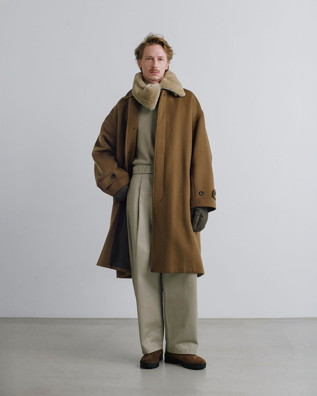 【8/29(土)発売】Dry Westpoint Barrel-Fit Belted Pants