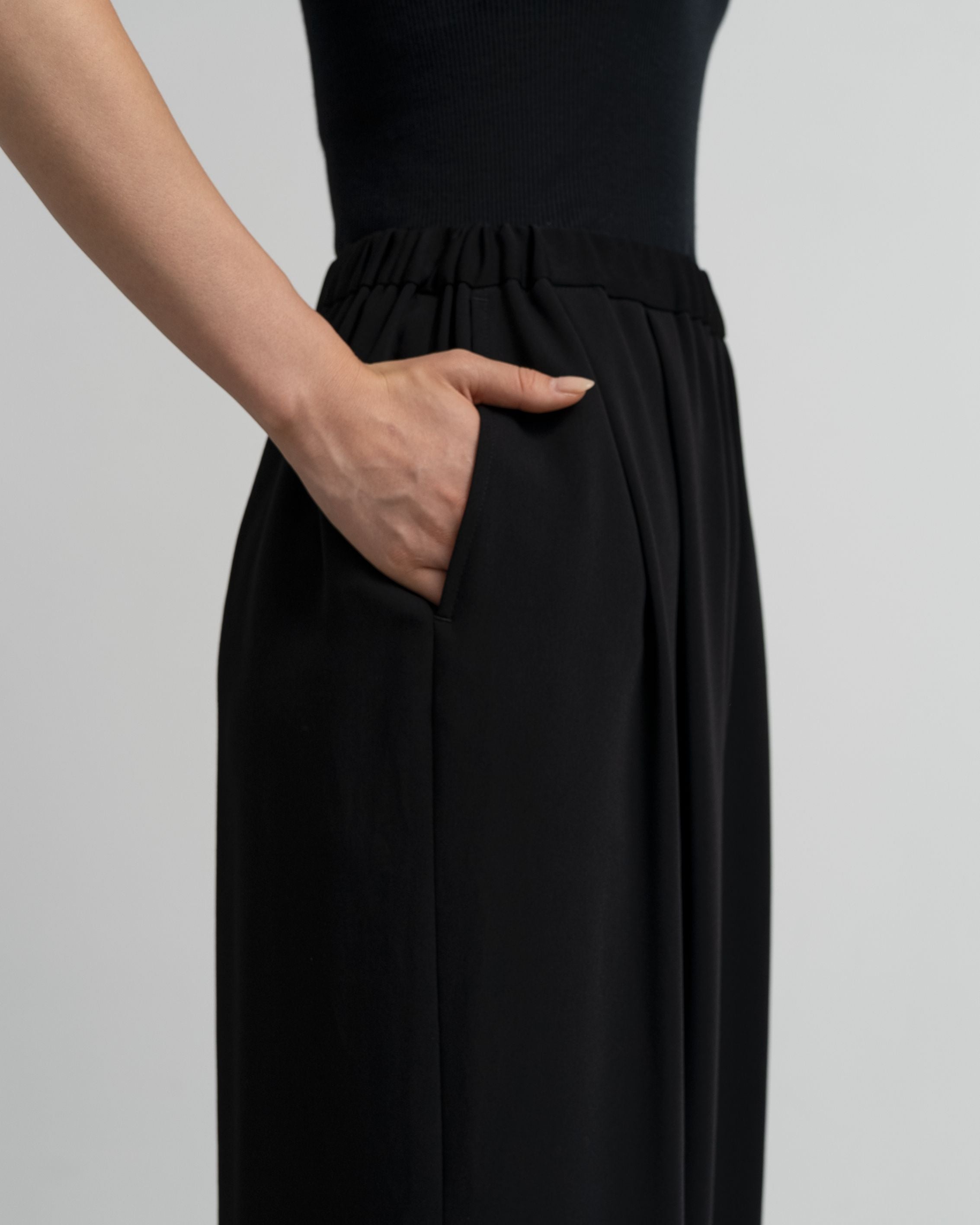 【7/11(土)発売】Satin Easy Wide Pants