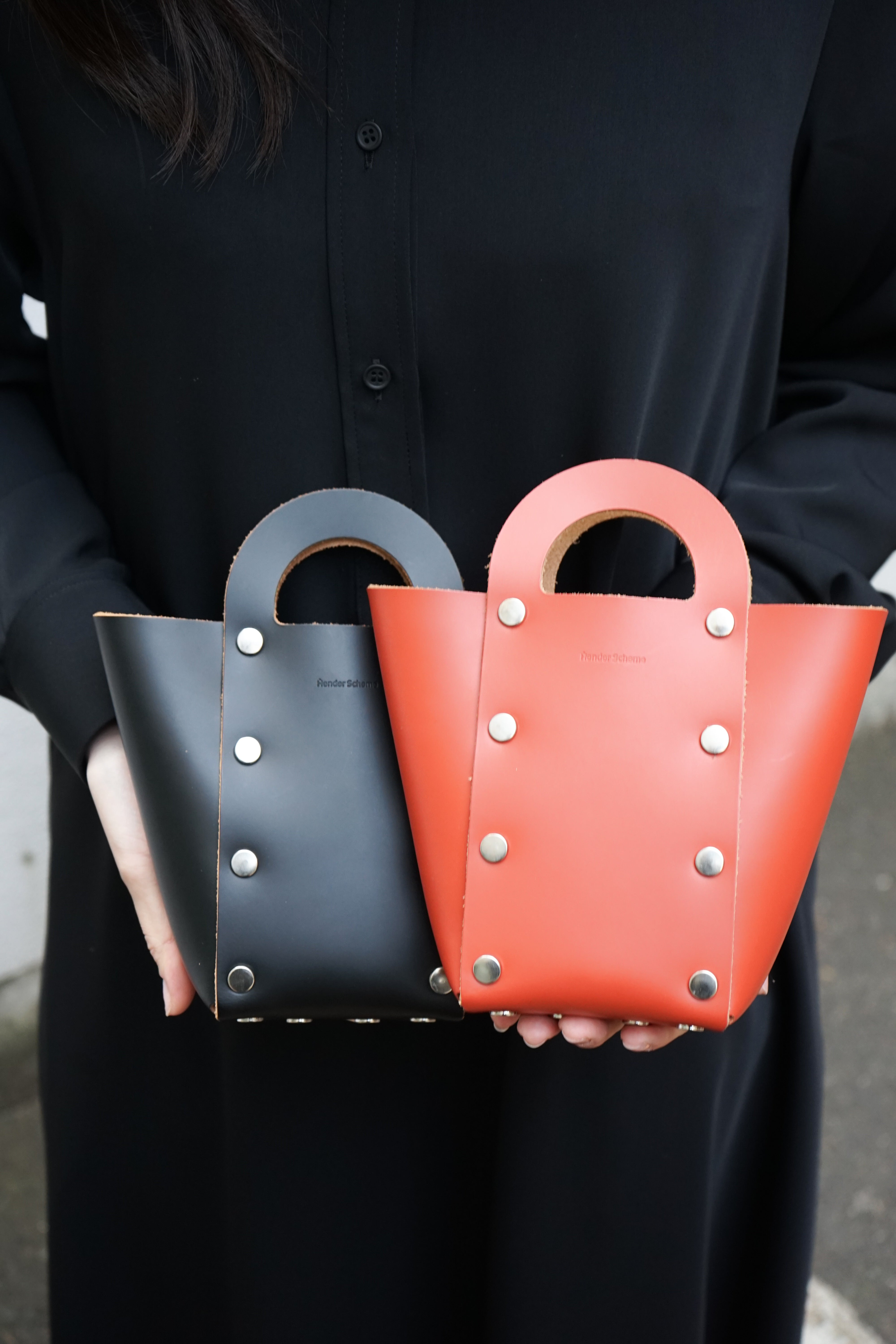 assemble daikei hand bag M