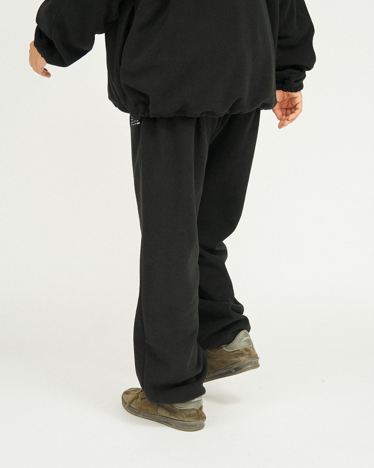 【9/19(土)発売】FLEECE TRACKSUIT