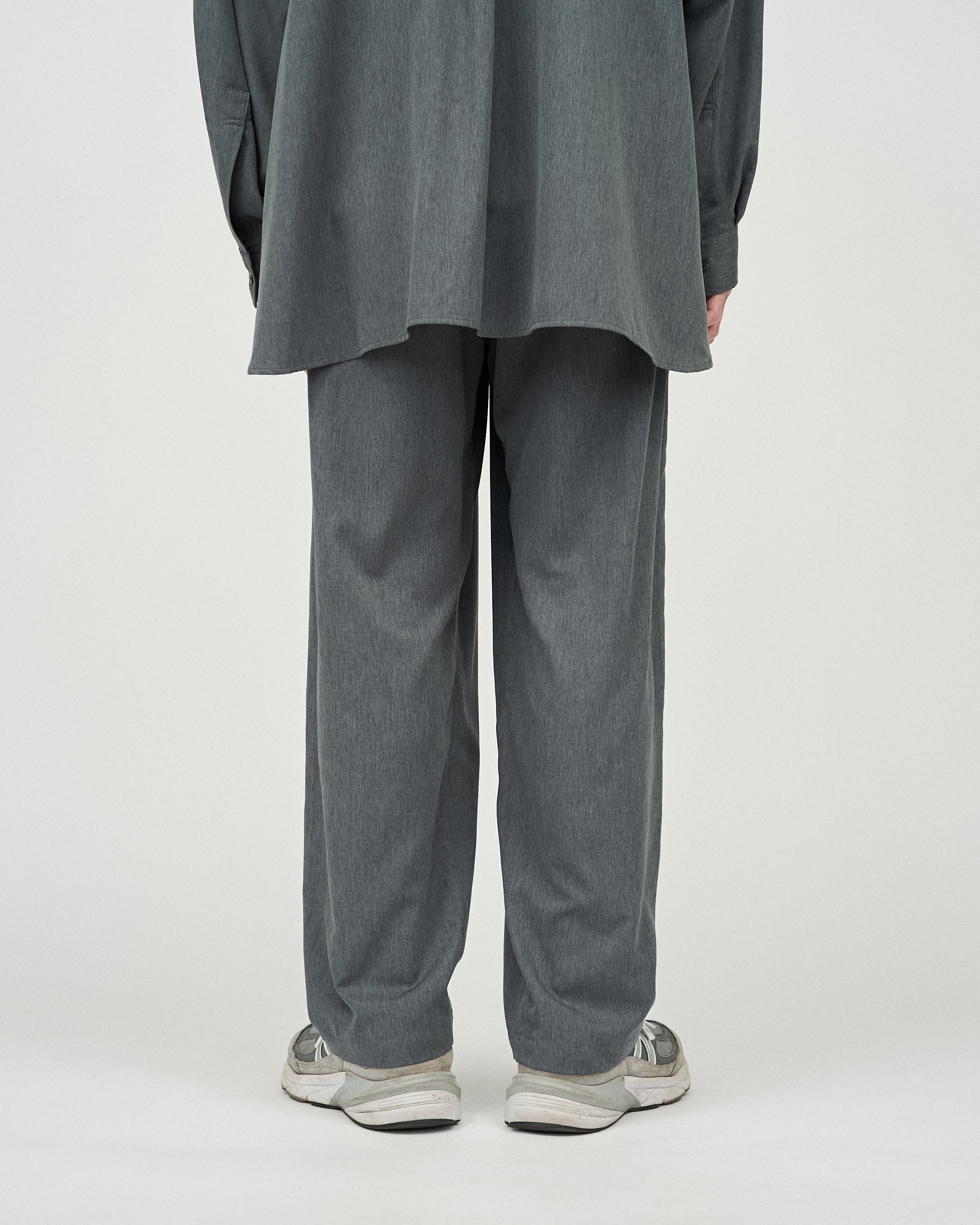 【4/11(土)発売】COOLFIBER TWO TUCK EASY PANTS