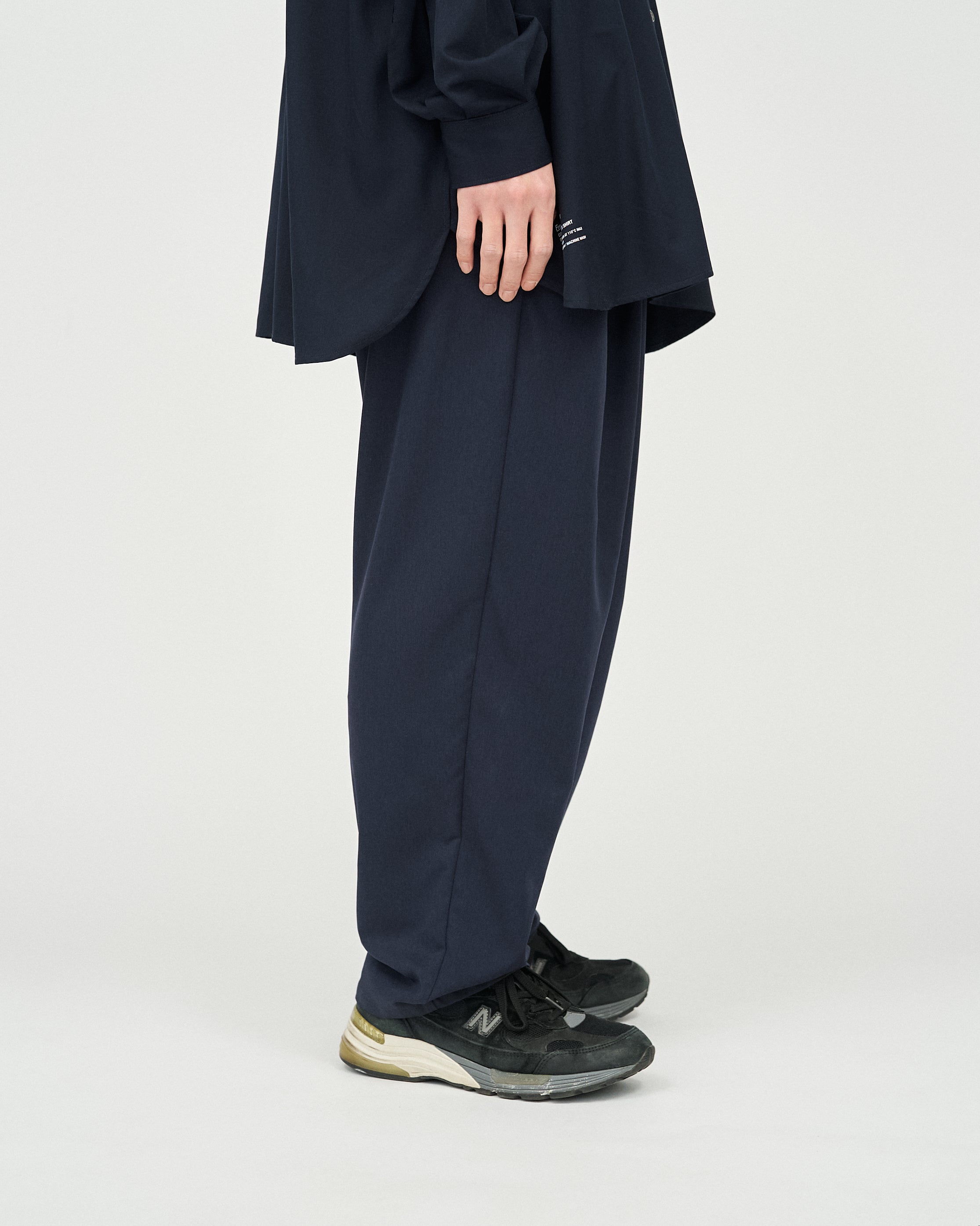 【4/11(土)発売】COOLFIBER TWO TUCK EASY PANTS
