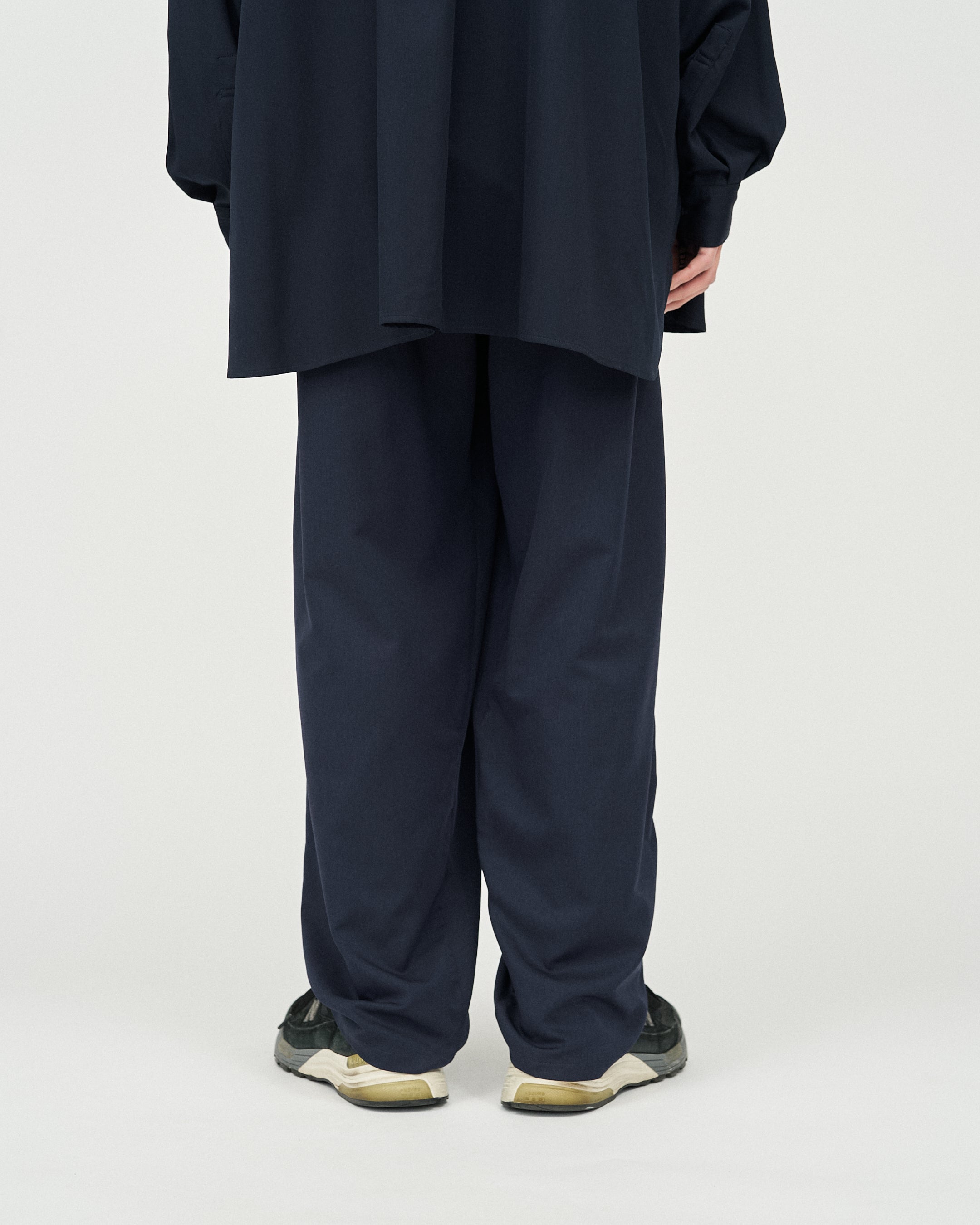 【4/11(土)発売】COOLFIBER TWO TUCK EASY PANTS