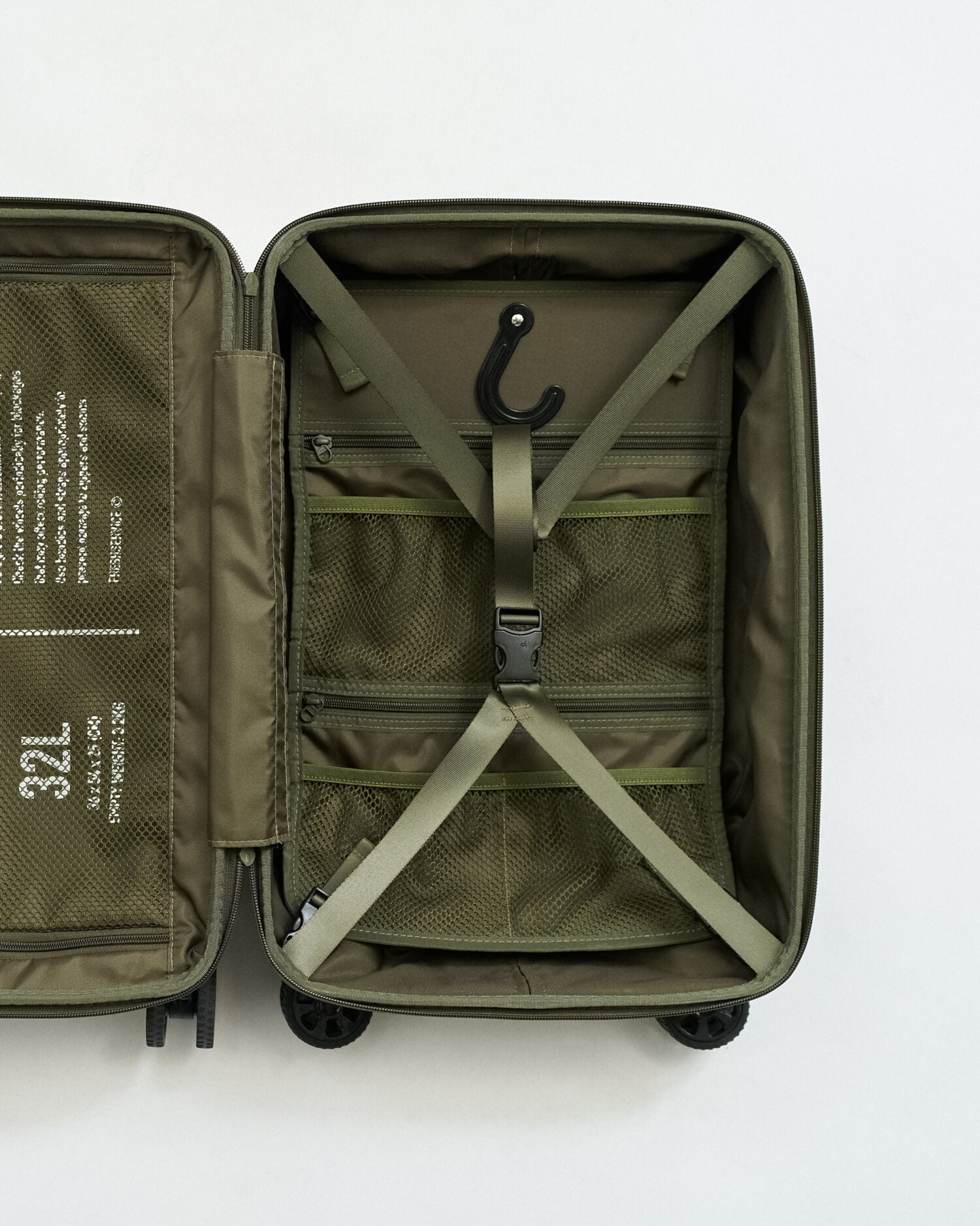 ace. x FTS CABIN CASE