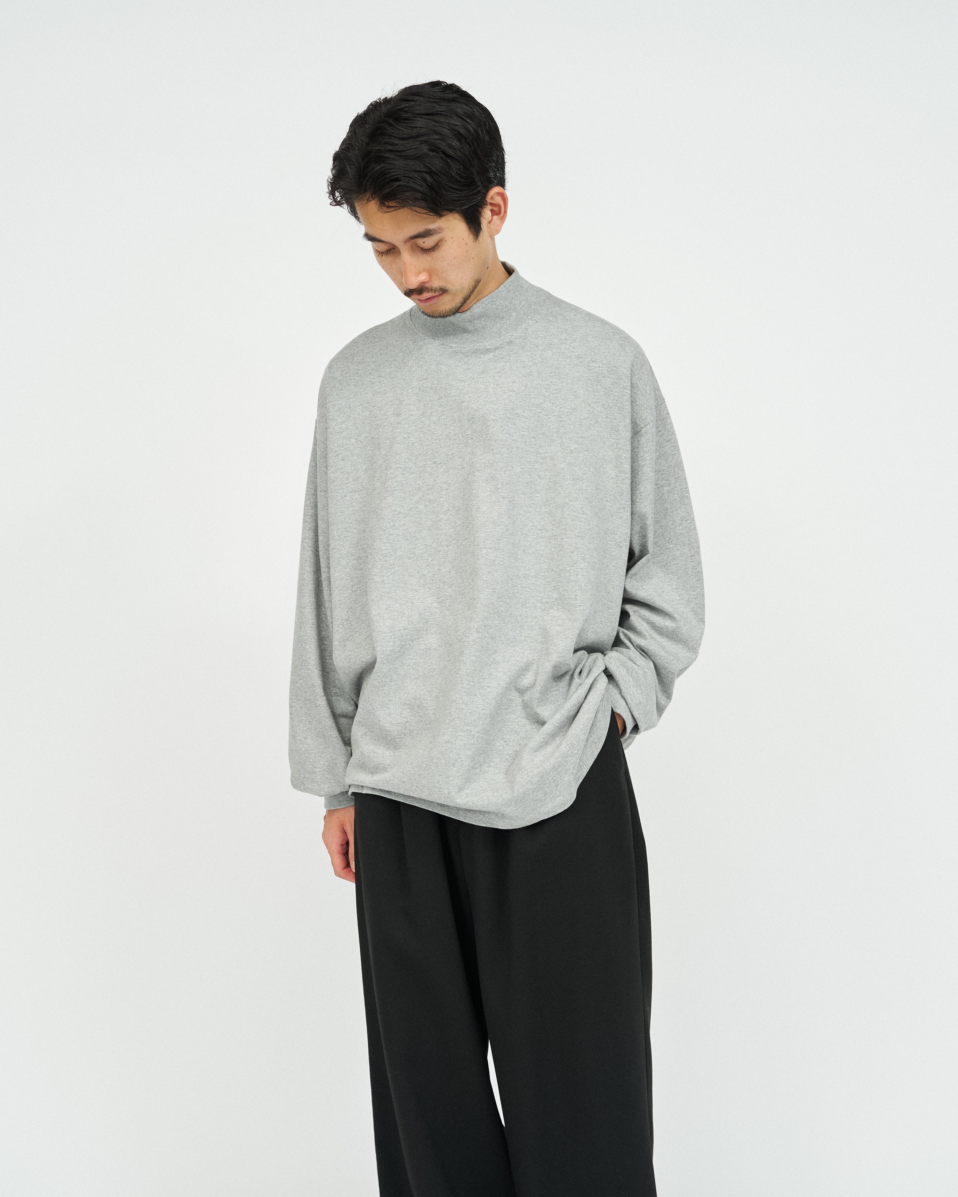 【8/29(土)発売】2-PACK CORPORATE L/S MOCK NECK TEE