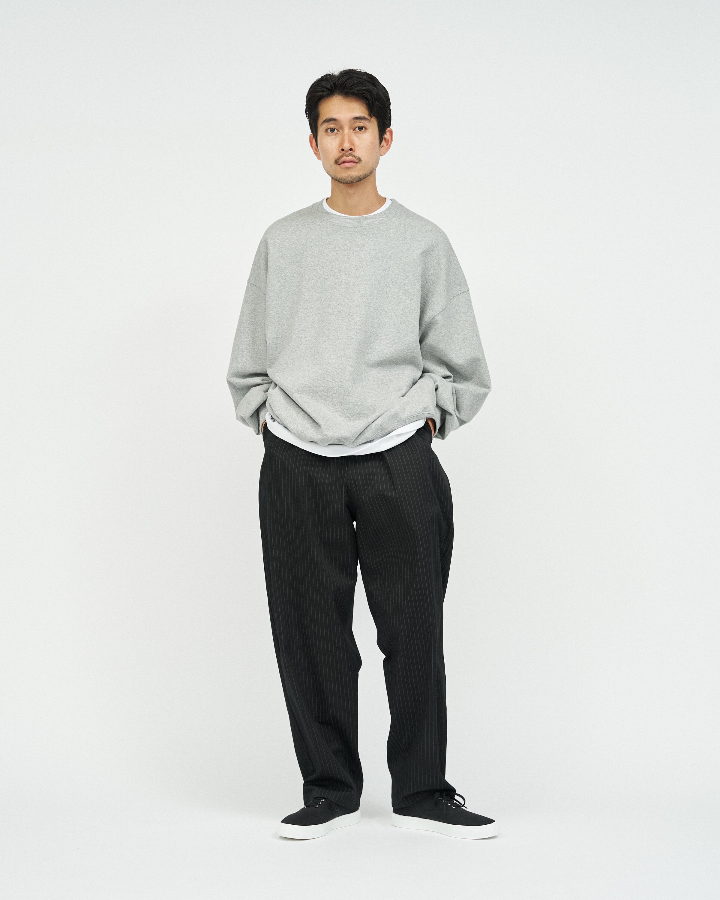 LIGHT OZ CREW NECK SWEAT
