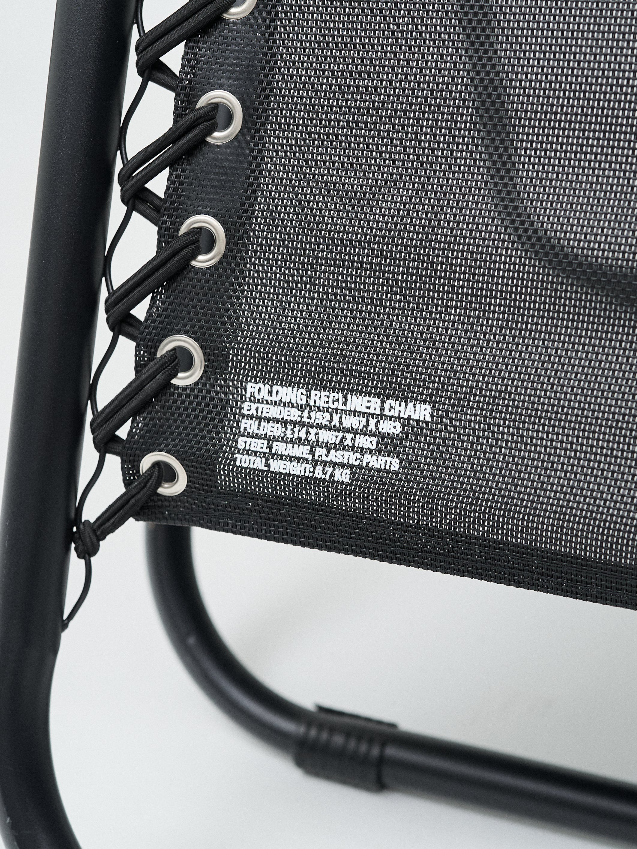 FOLDING RECLINER CHAIR