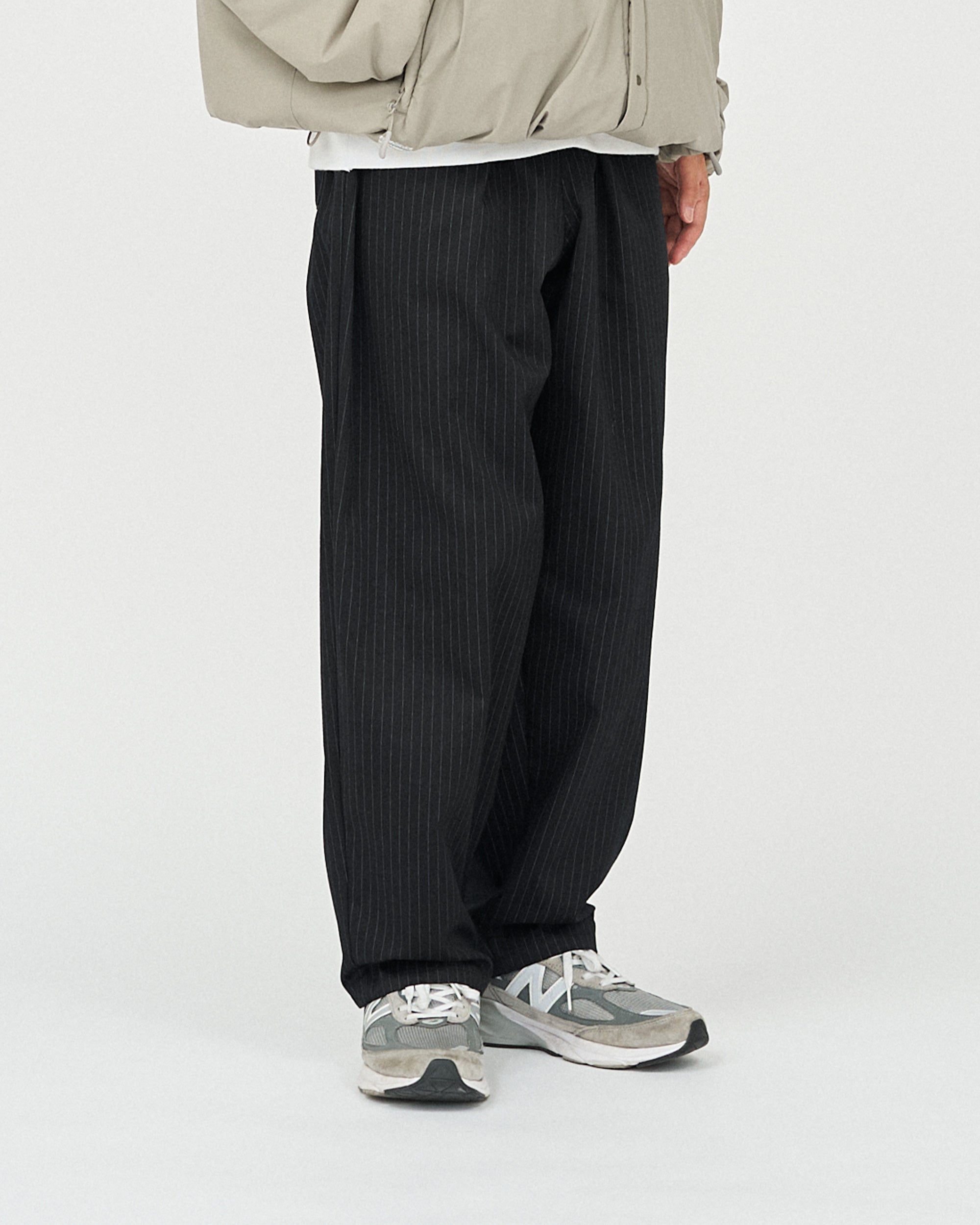 CORPORATE EASY PANTS