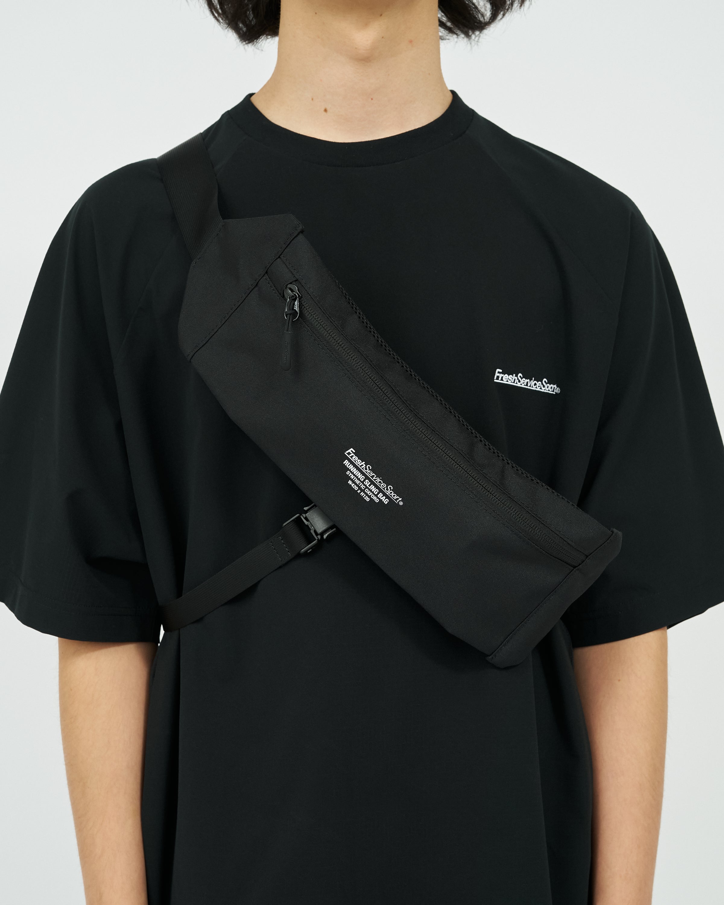 【7/18(土)発売】RUNNING SLING BAG