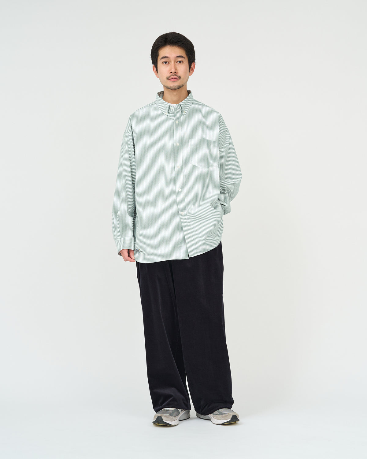 【10/3(土)発売】AIR CORDUROY WIDE TROUSERS