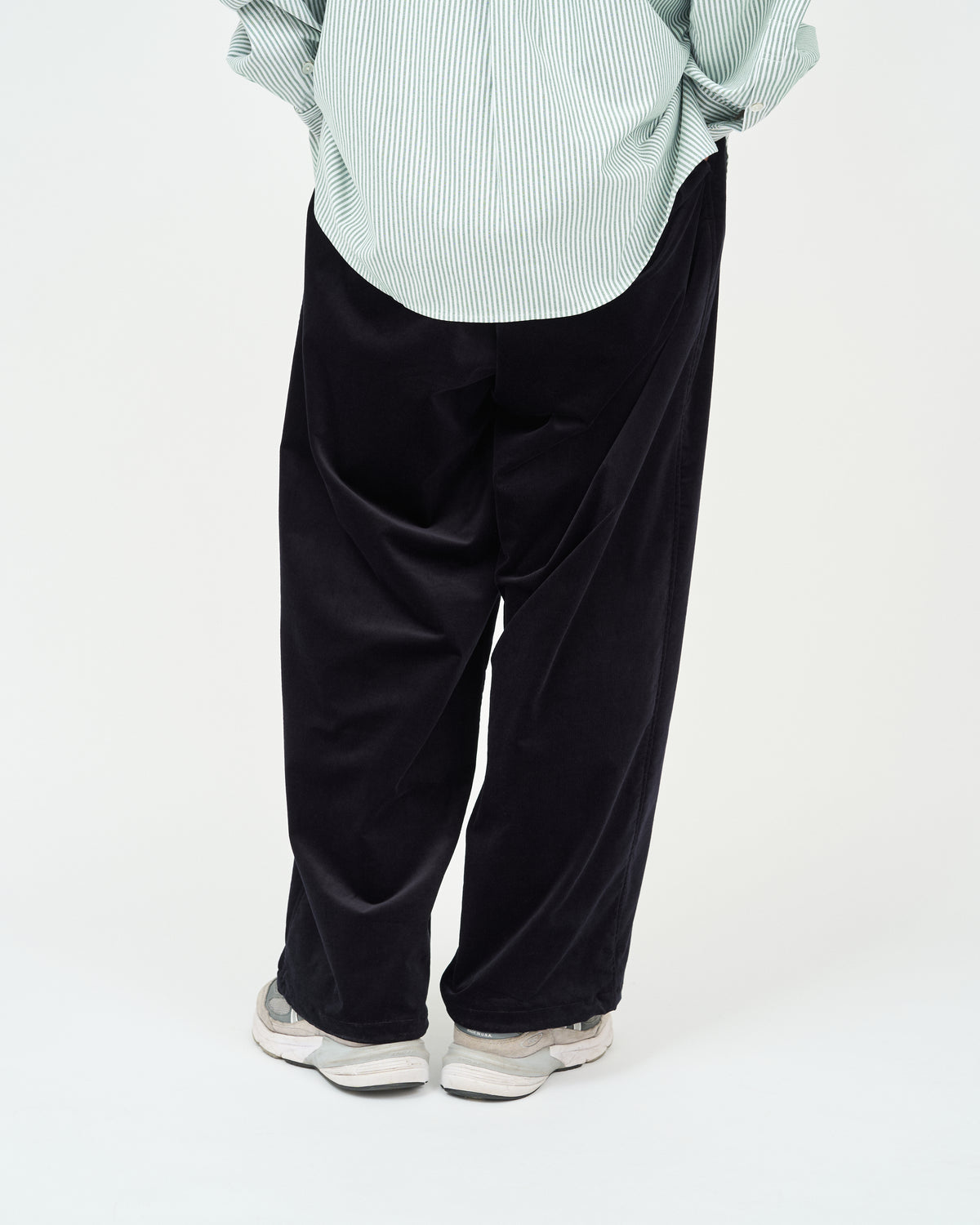 【10/3(土)発売】AIR CORDUROY WIDE TROUSERS