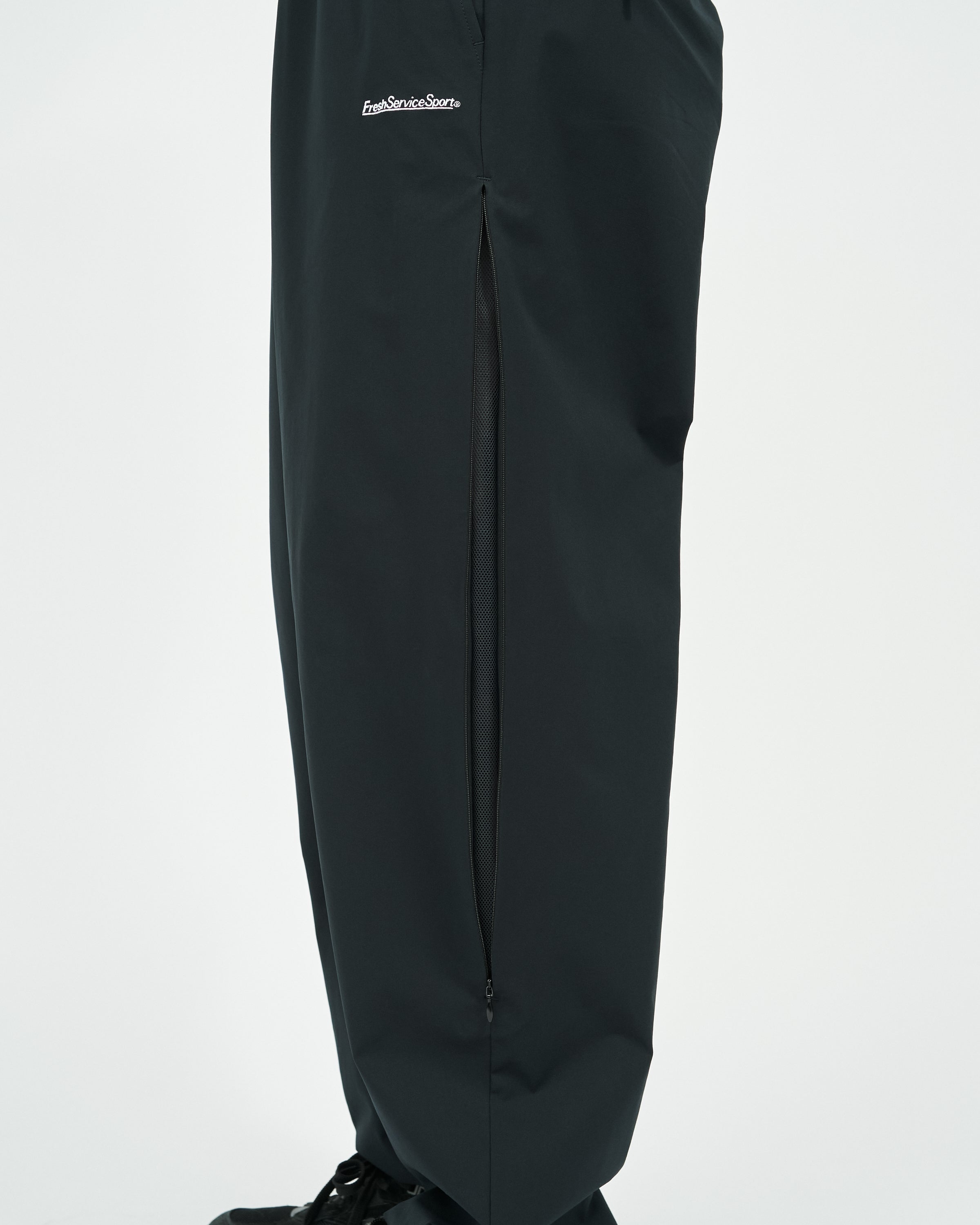 【7/18(土)発売】MOTION LAYER EASY PANTS