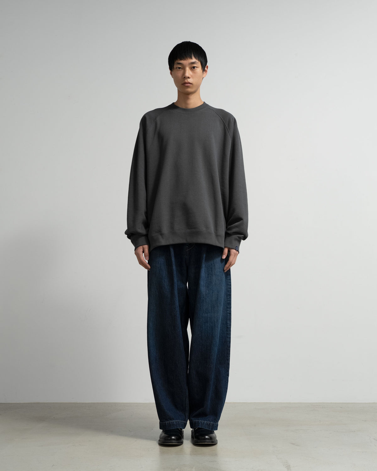 【10/17(土)発売】LOOPWHEELER for Graphpaper Raglan Sweat