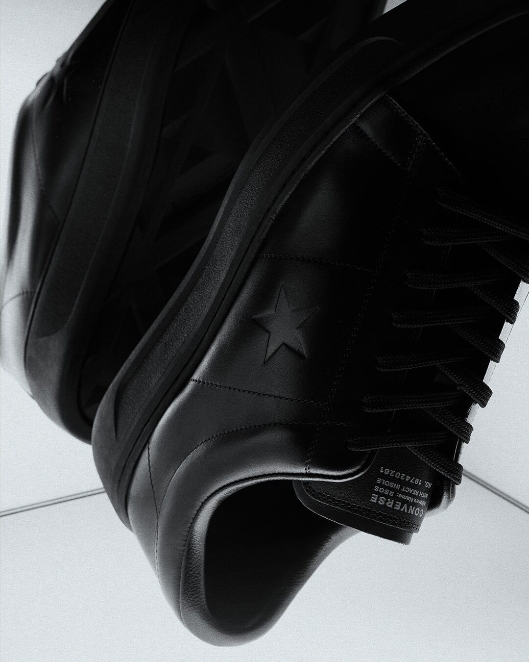 【3/6(金)発売】ROYAL STAR OS