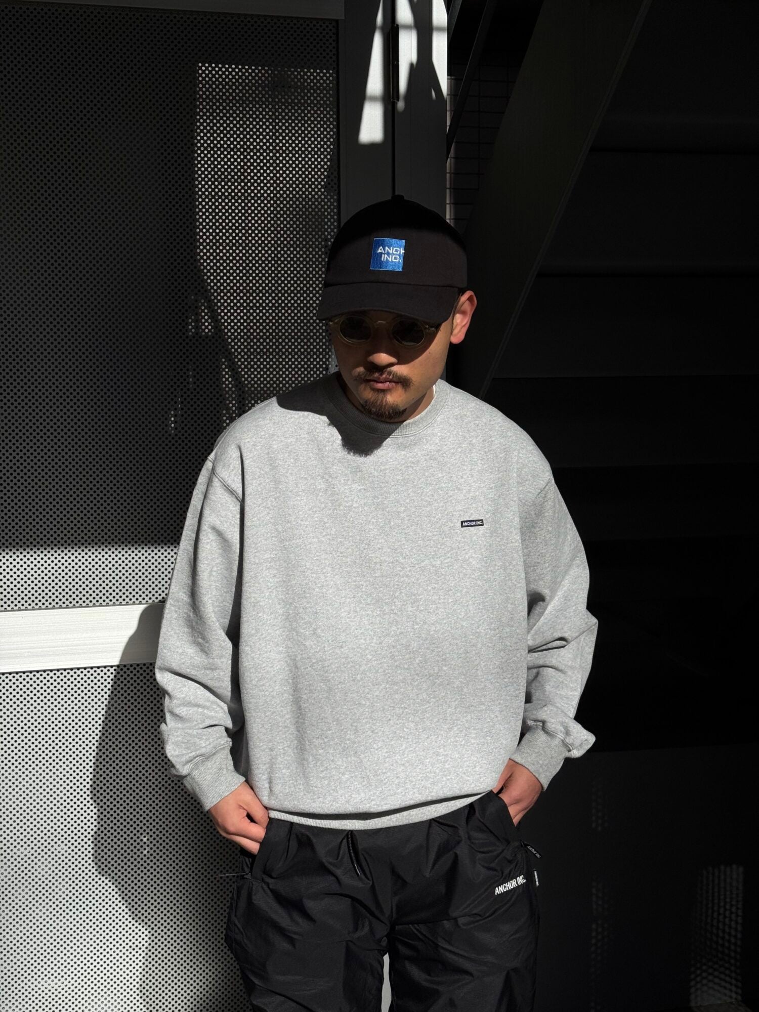 SMALL PATCH CREW SWEAT