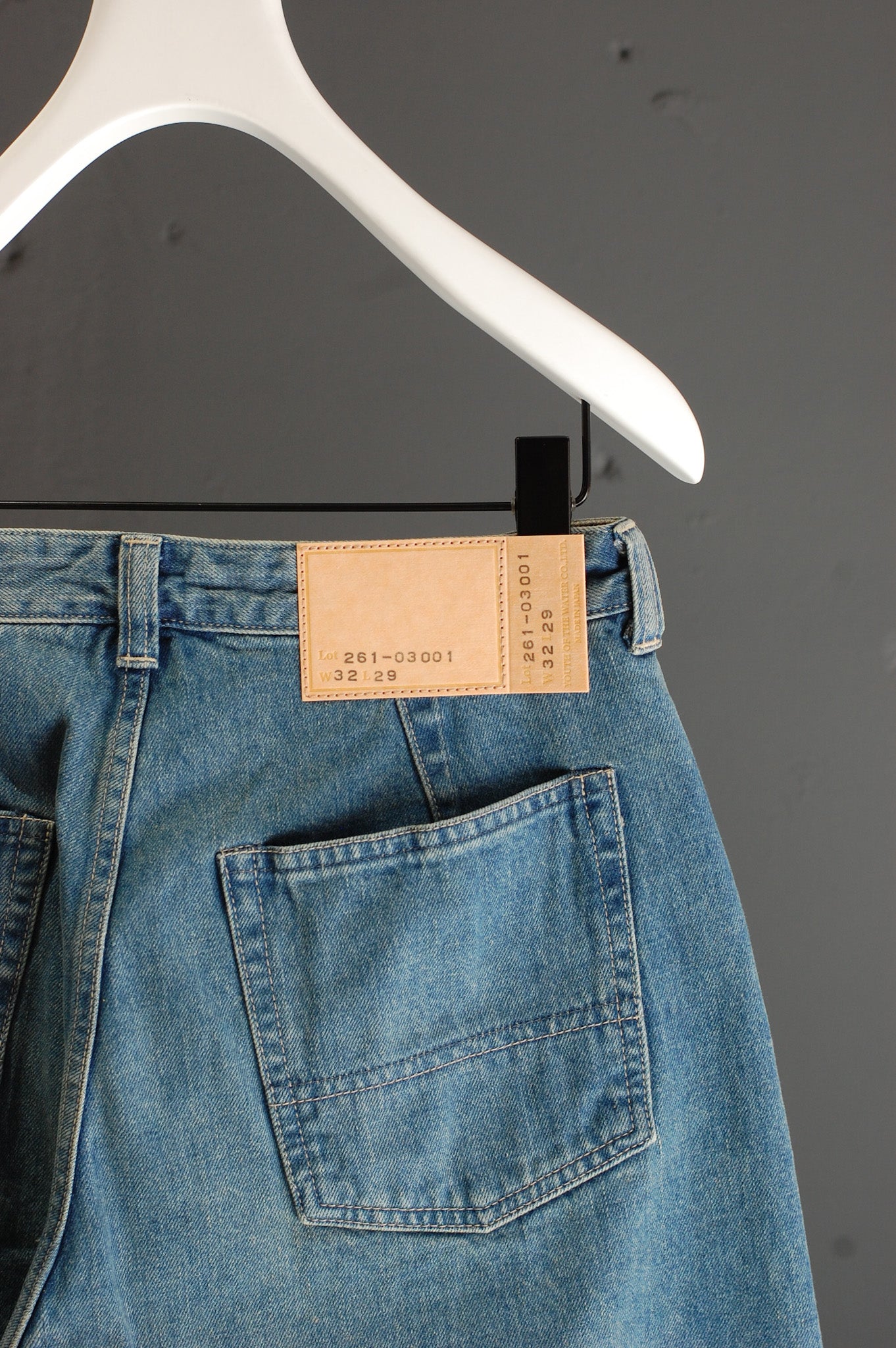 PANTS (DENIM PANTS)