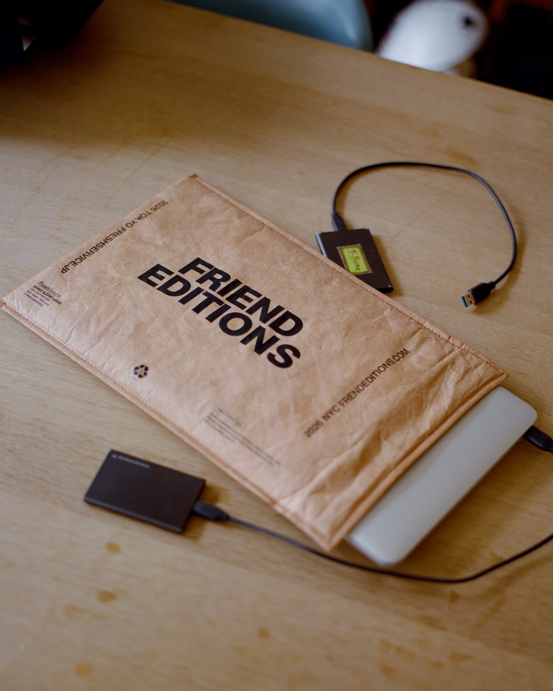 【8/29(土)発売】FE DEVICE SLEEVE 13inch